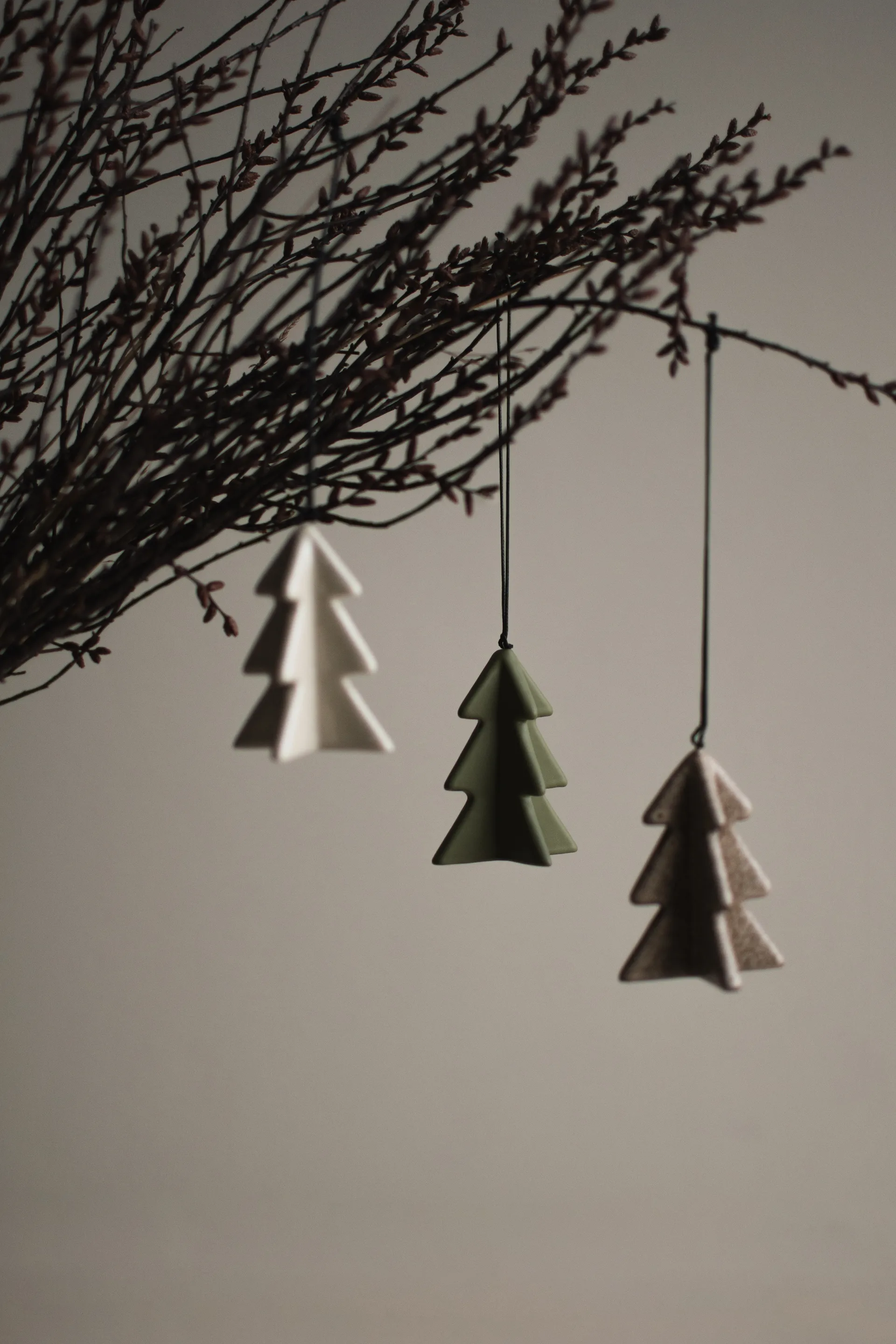 Hanging winter tree 7 cm, Beige DBKD