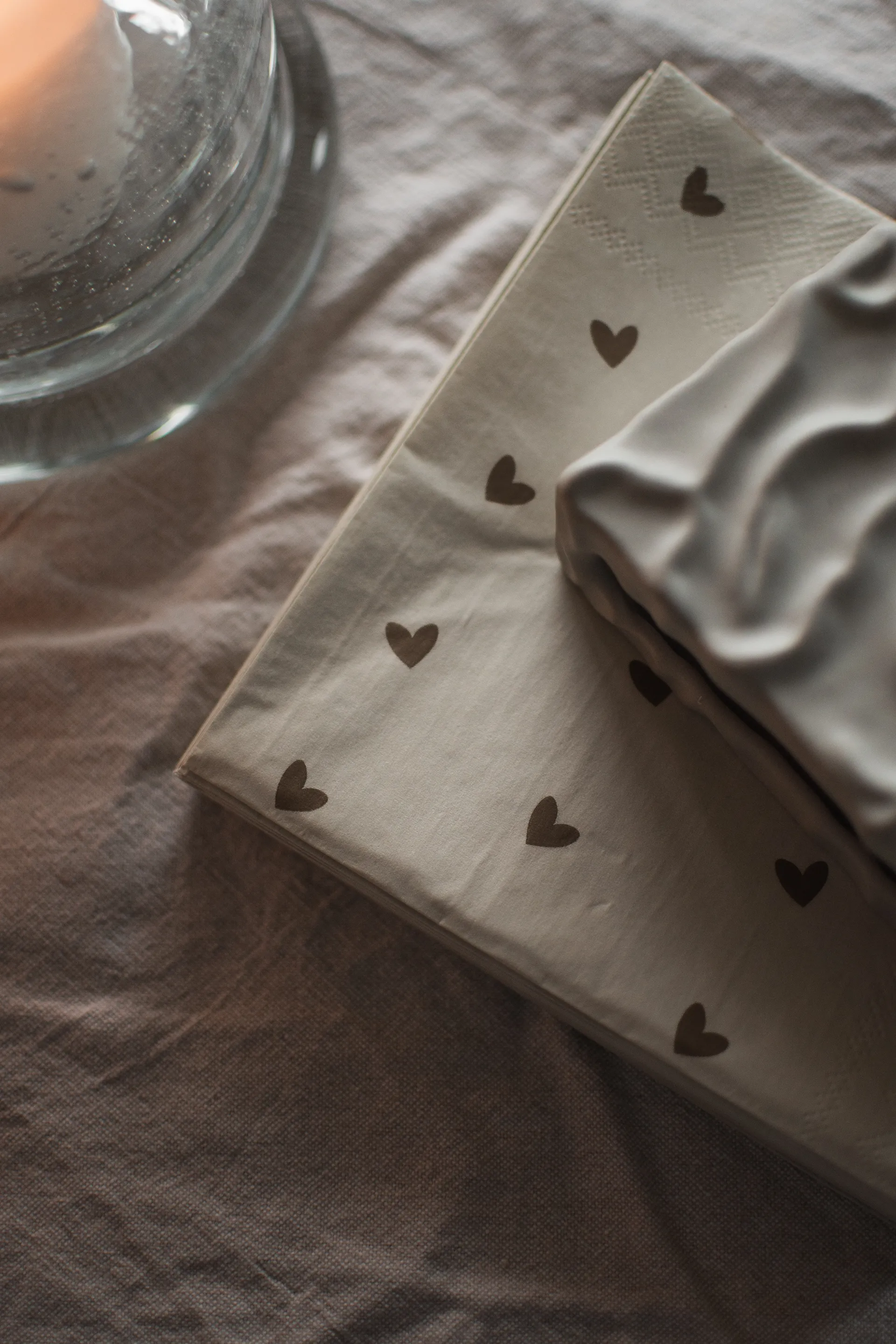 Heart paper napkin 33x33 cm 20-pack, Brown-beige DBKD