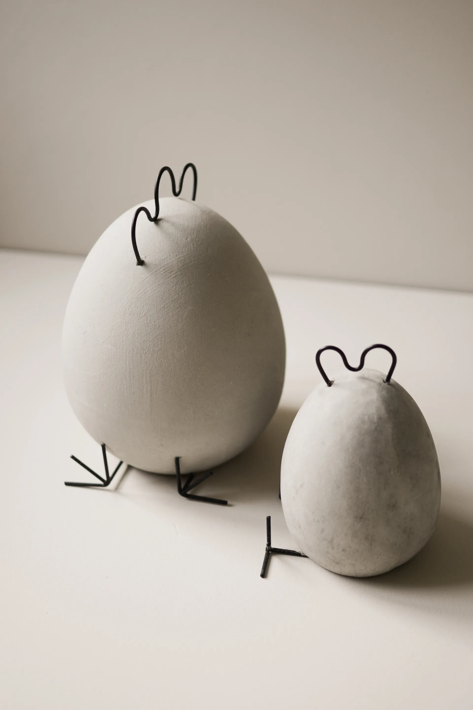 Heavy Hen easter decoration concrete, large DBKD