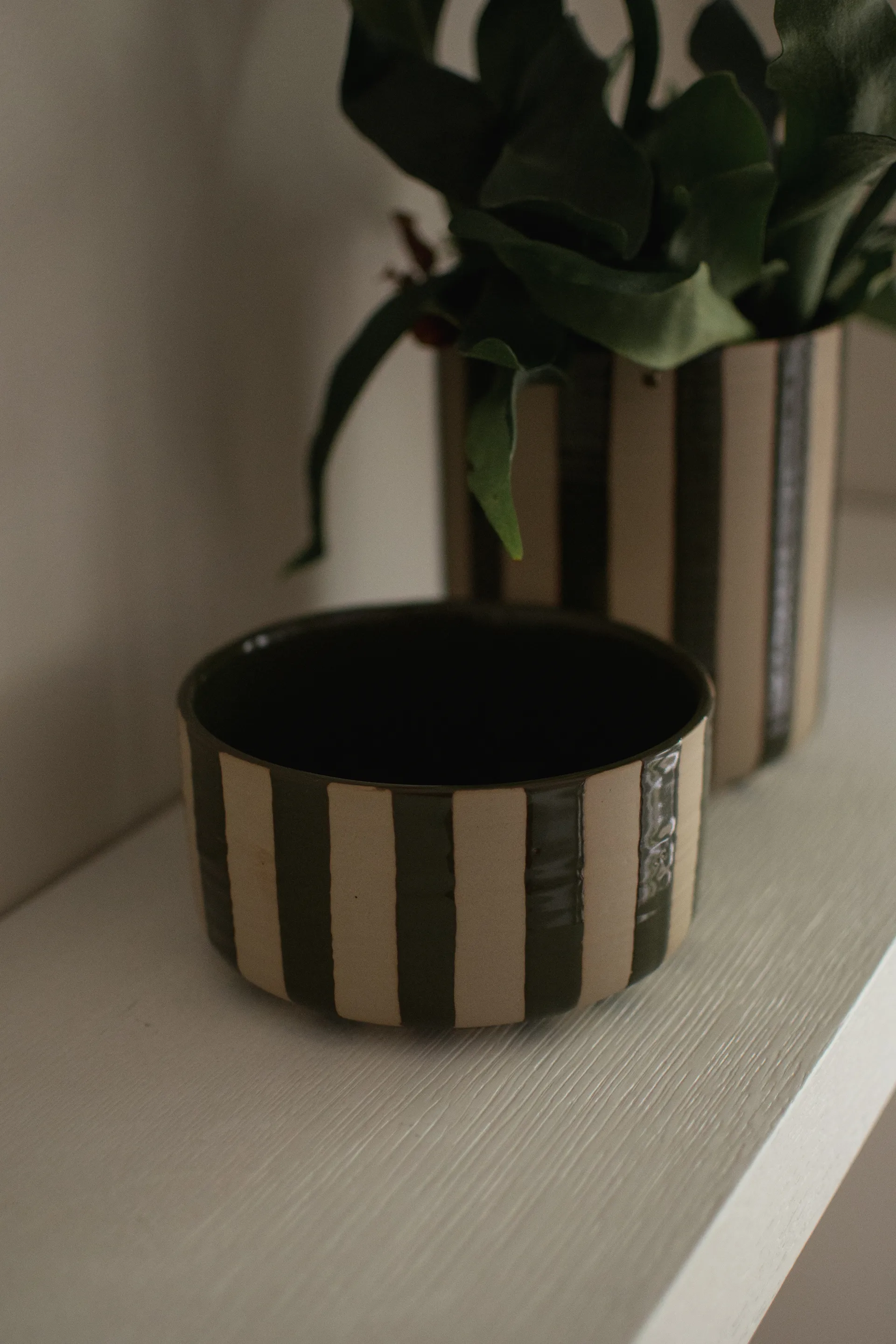 Line decorative bowl Ø16 cm, Stripe Green DBKD