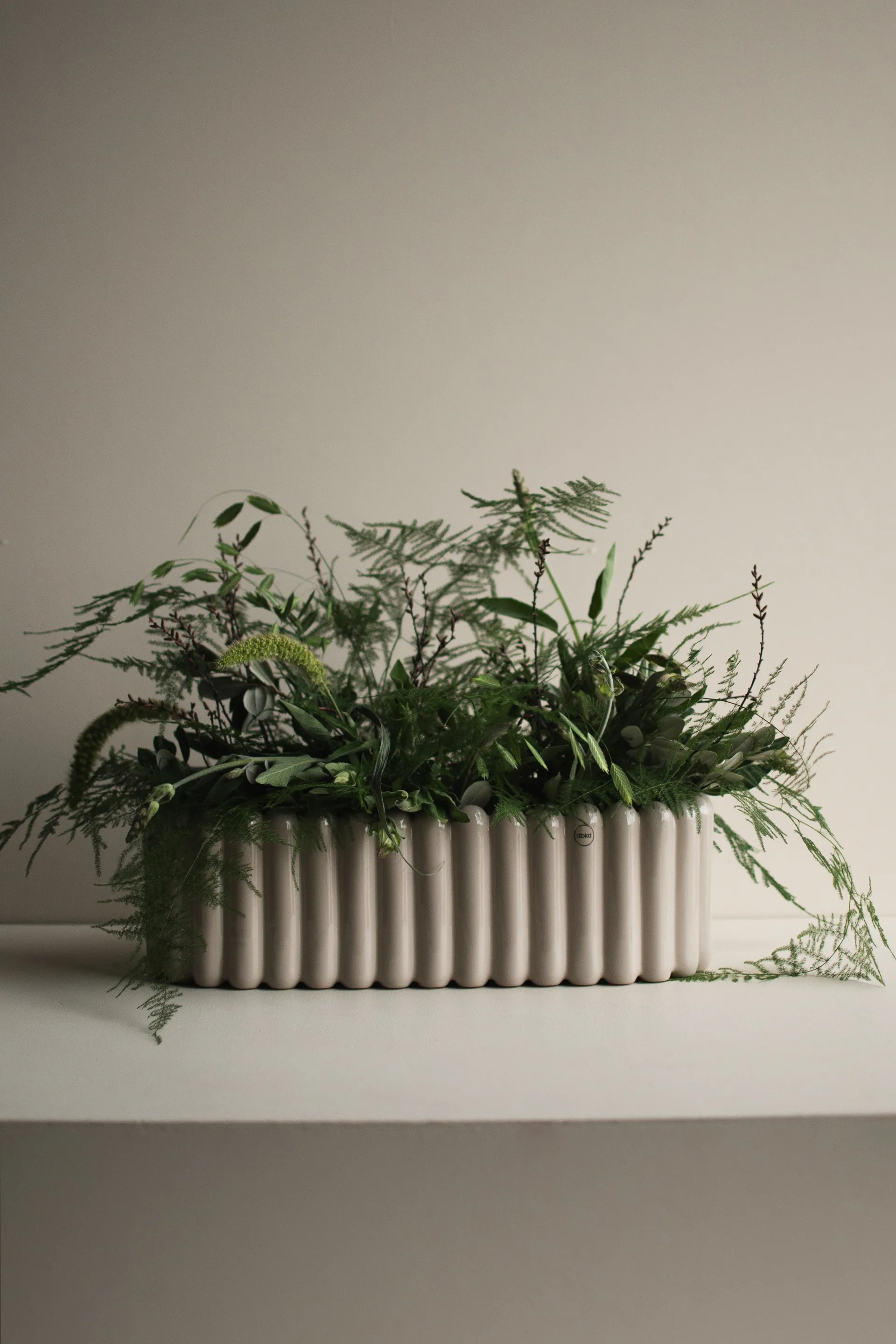 Mist flower pot oval, Shiny mole DBKD