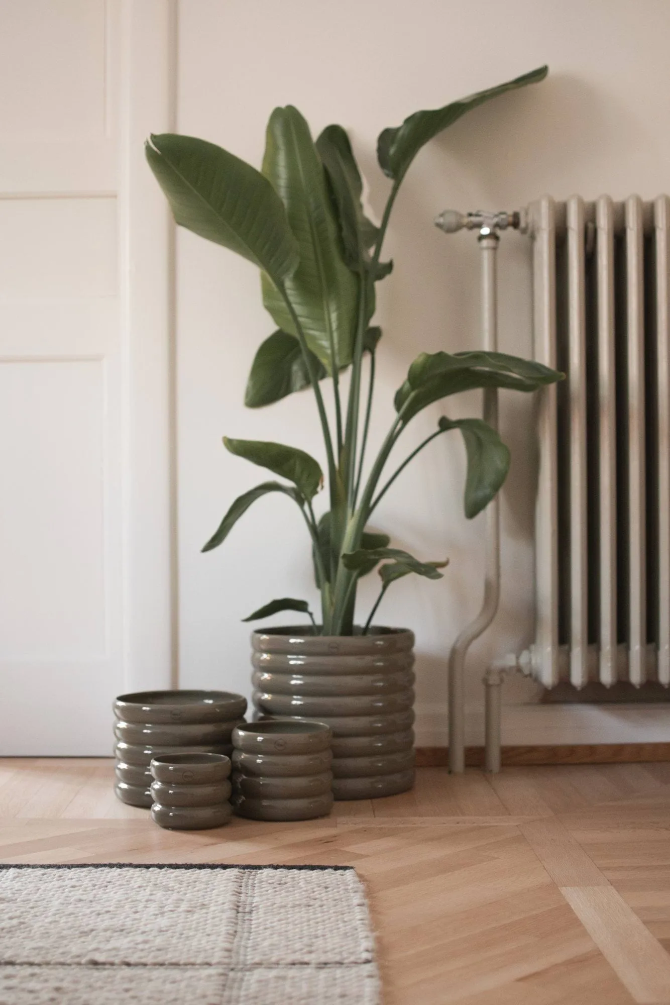 Mud plant pot shiny dust, Ø10 cm DBKD