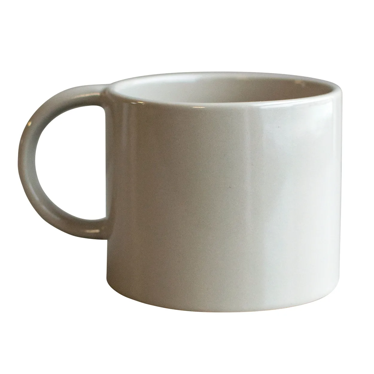 DBKD Mug ceramic mug 35 cl Shiny mole | Scandinavian Design | Coffee cups | Beige