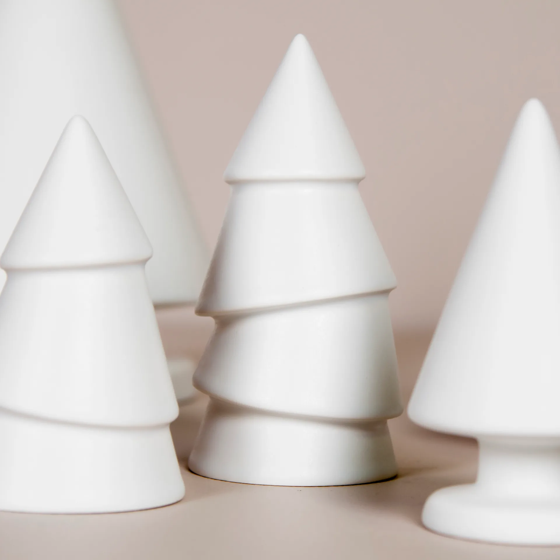 Narrow Christmas tree white, small DBKD