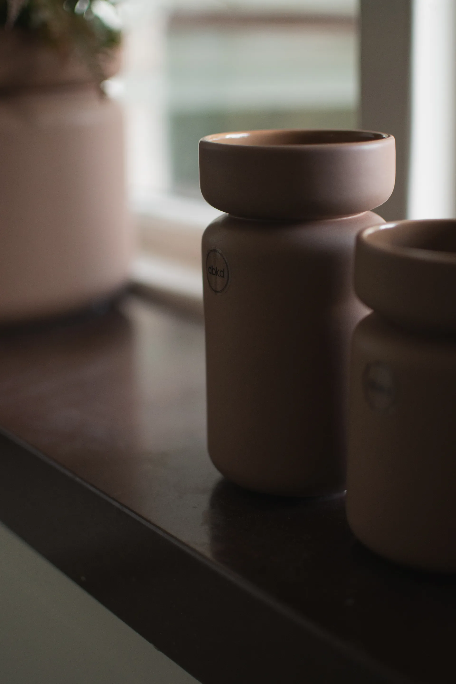 Neck pot, Nougat, Ø8x15 cm DBKD