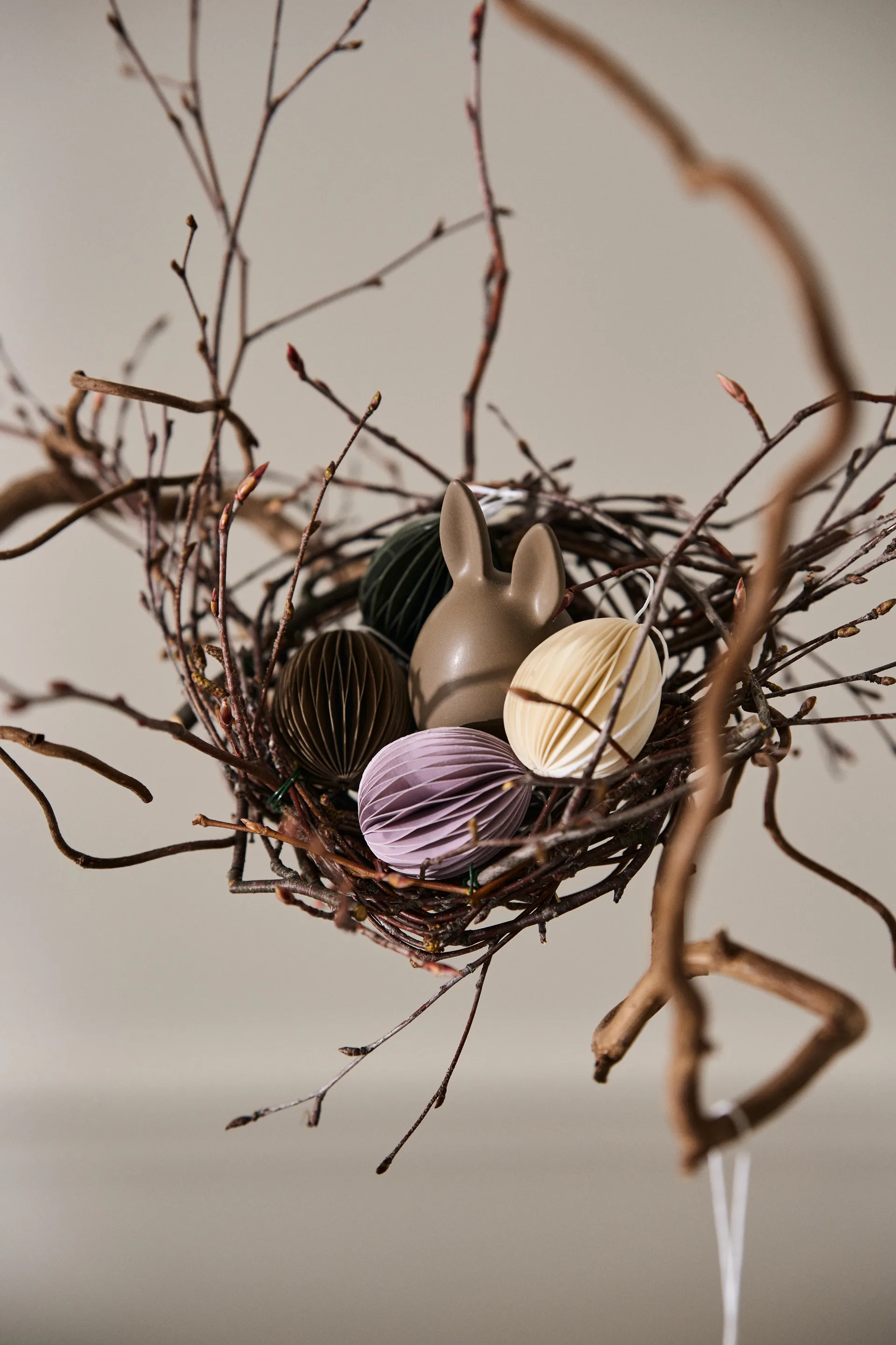 Ovoid paper Easter decoration small 4 cm, White DBKD