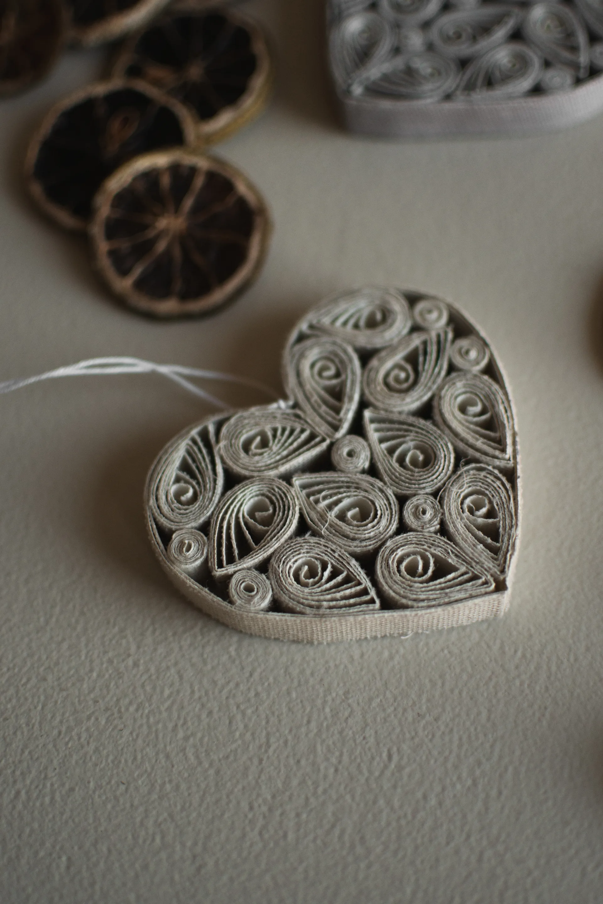 Paper heart 8 cm, Cream DBKD