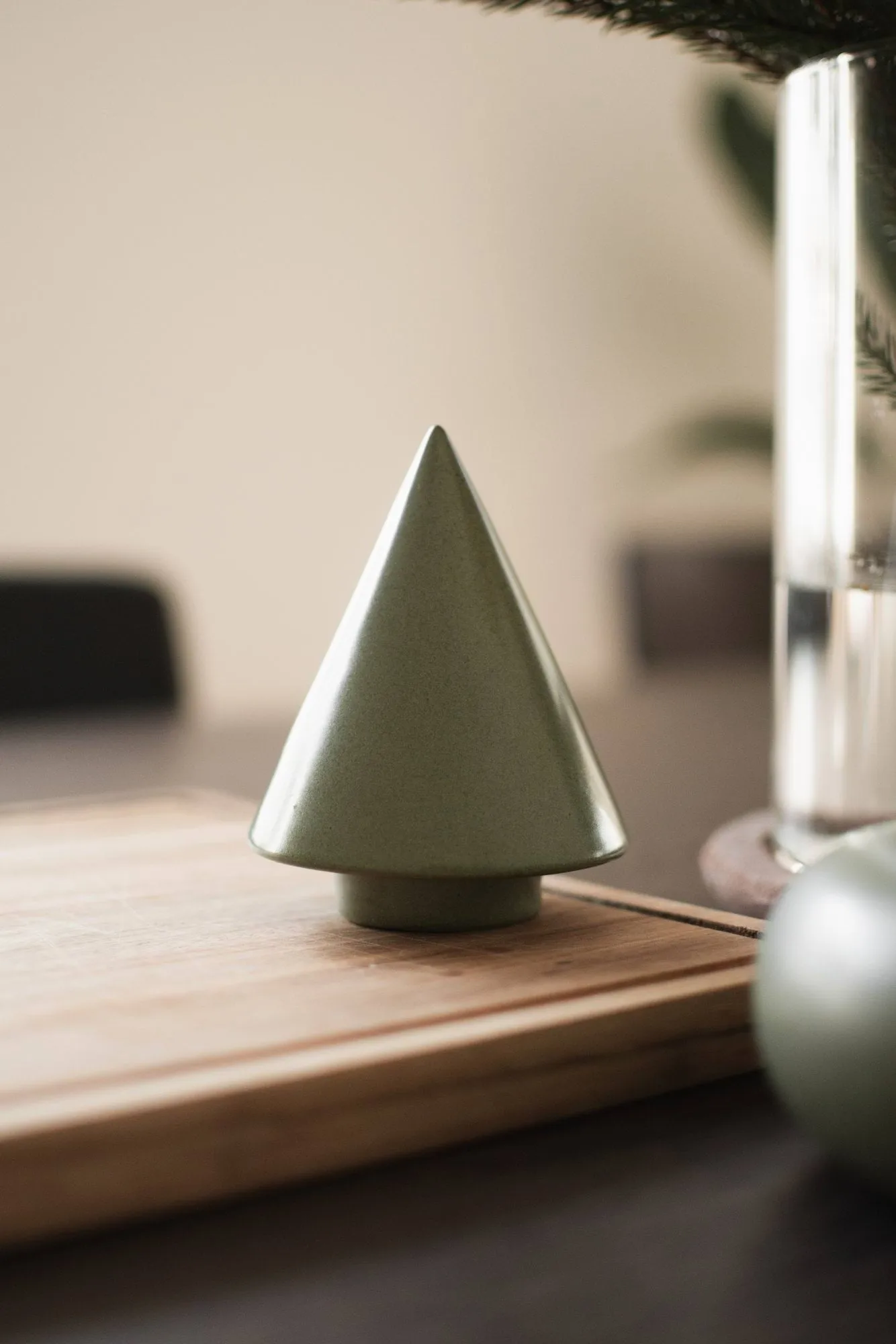 Peak wooden decorative detail, Moss. Ø9 cm DBKD
