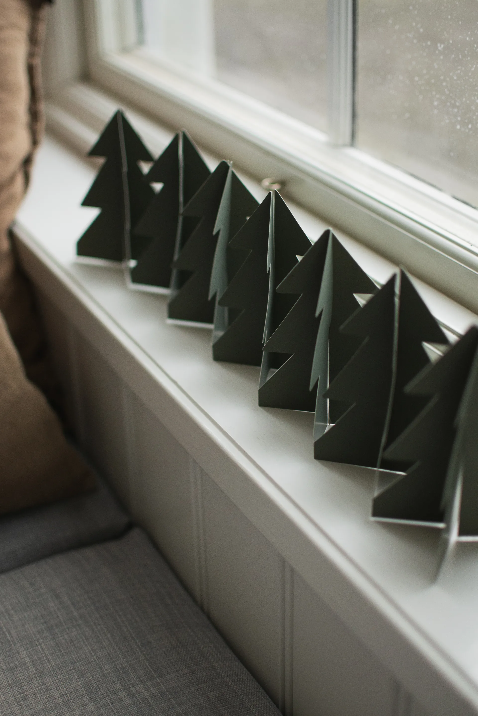 Tree in a row decoration 60 cm, Green DBKD