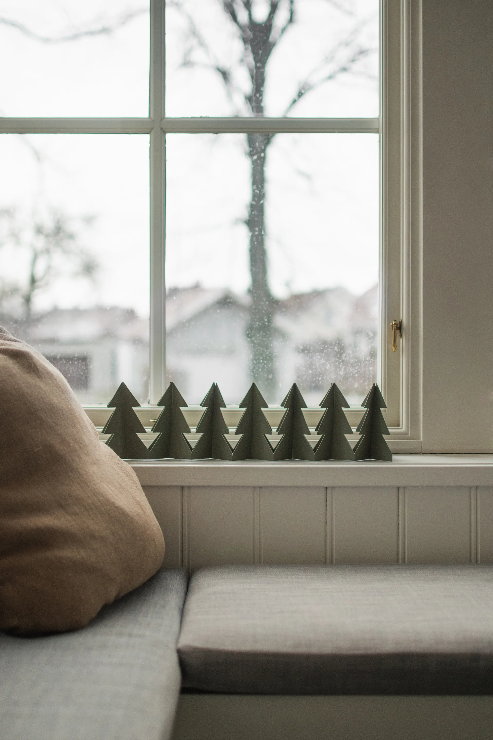 Tree in a row decoration 60 cm, Green DBKD