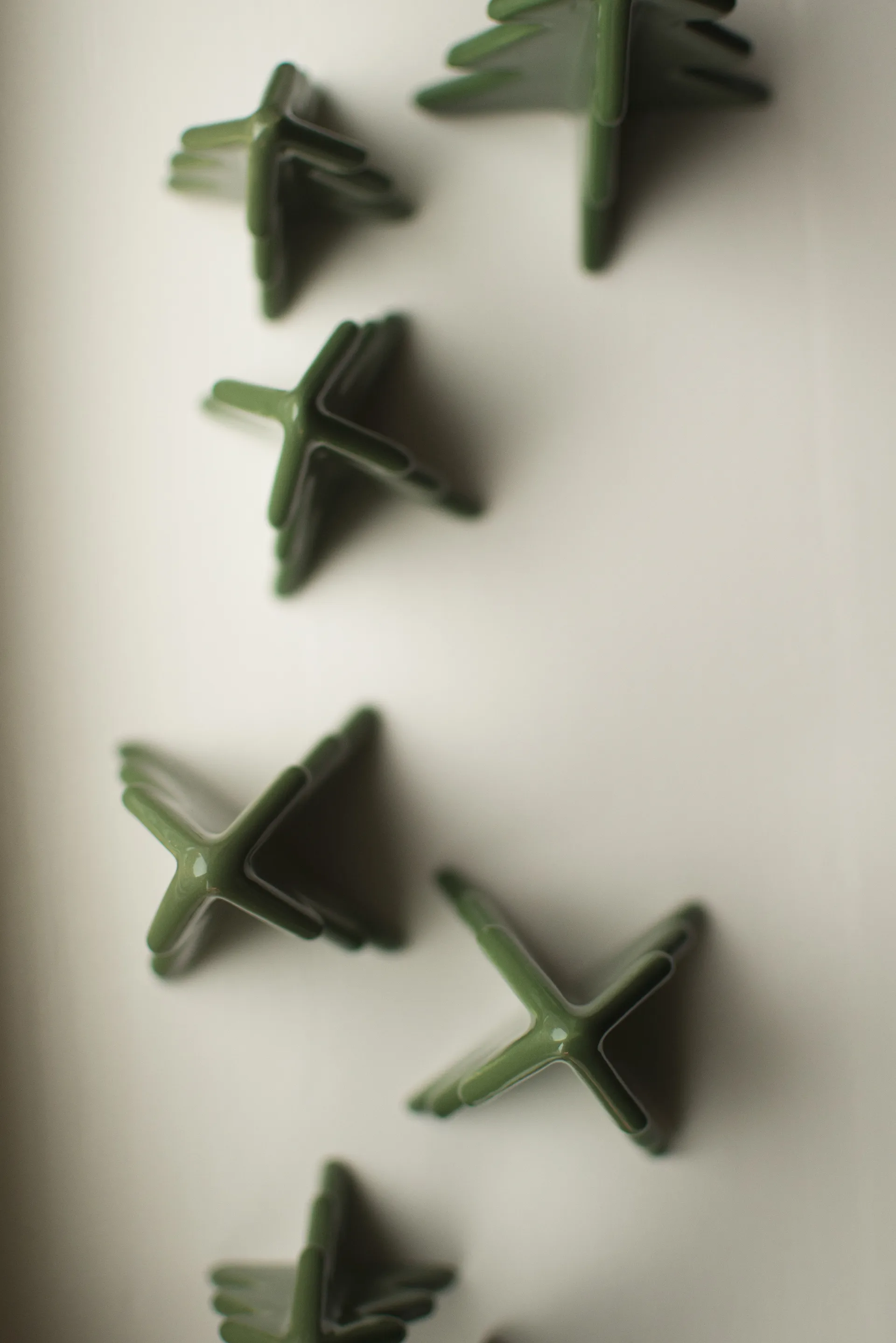 Winter tree decoration, Green, 8 cm DBKD