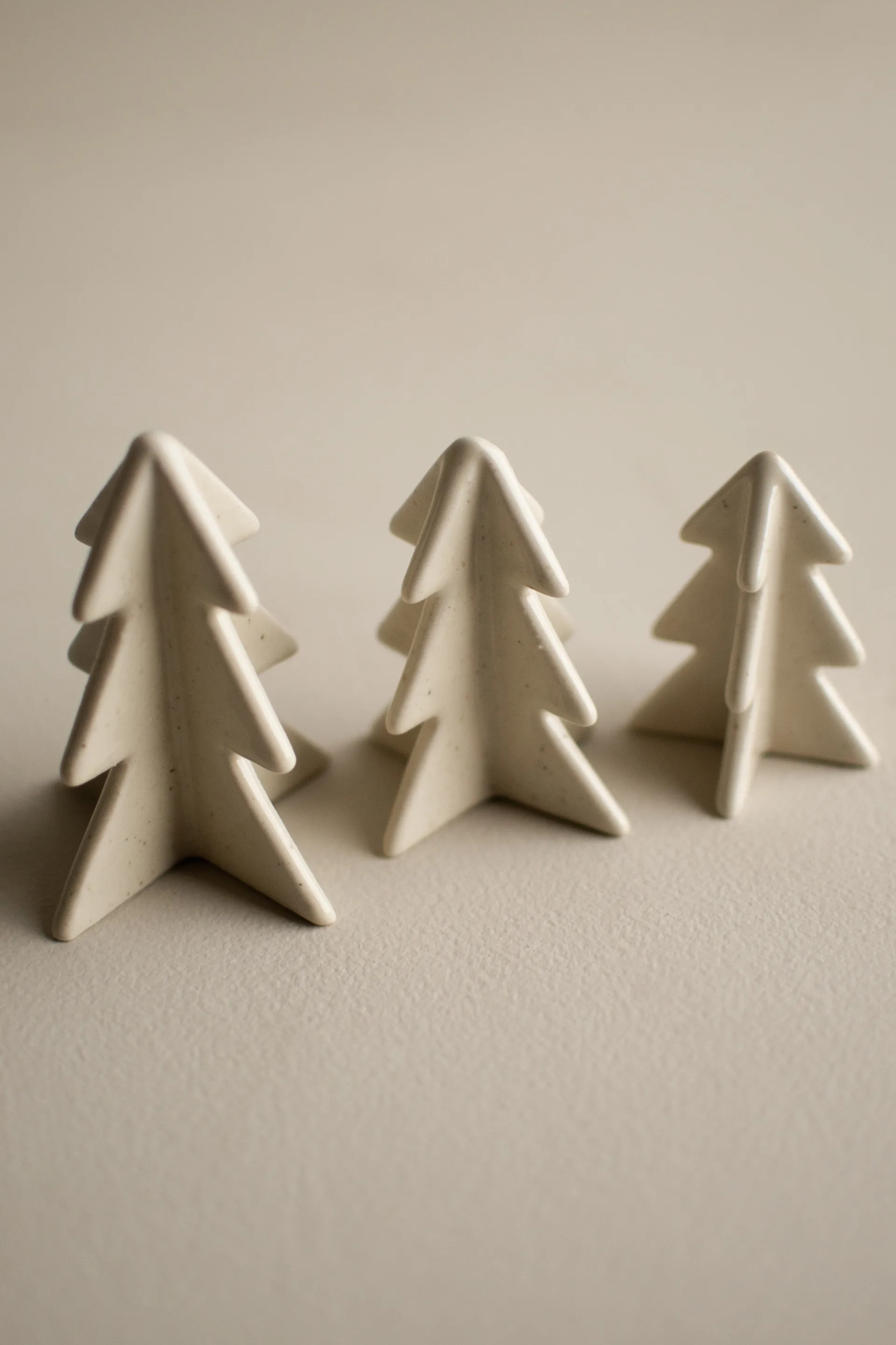 Winter tree decoration, Vanilla, 8 cm DBKD