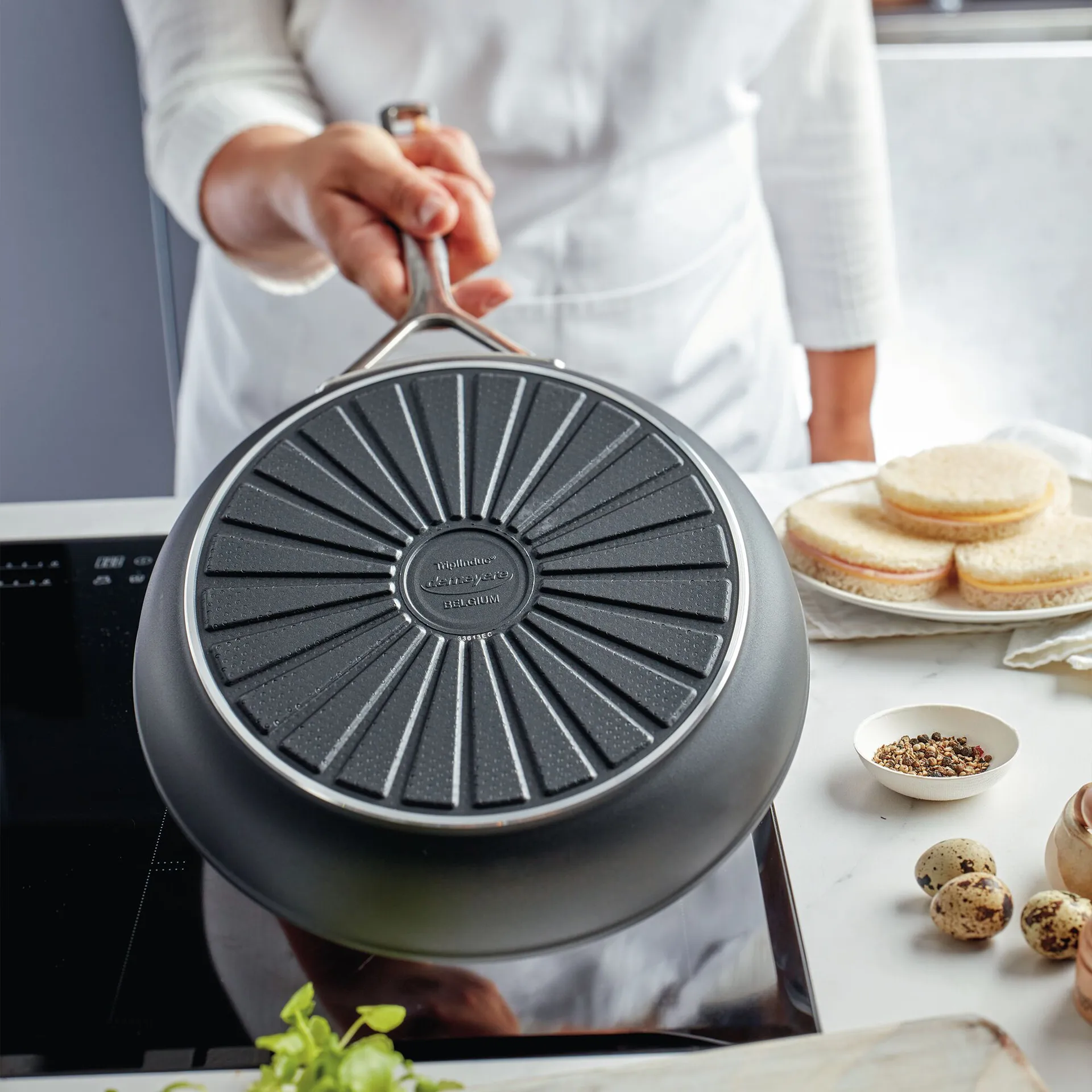 Alu Pro 5 Ceraforce frying pan set ceramic 5-ply, 2 pieces Demeyere