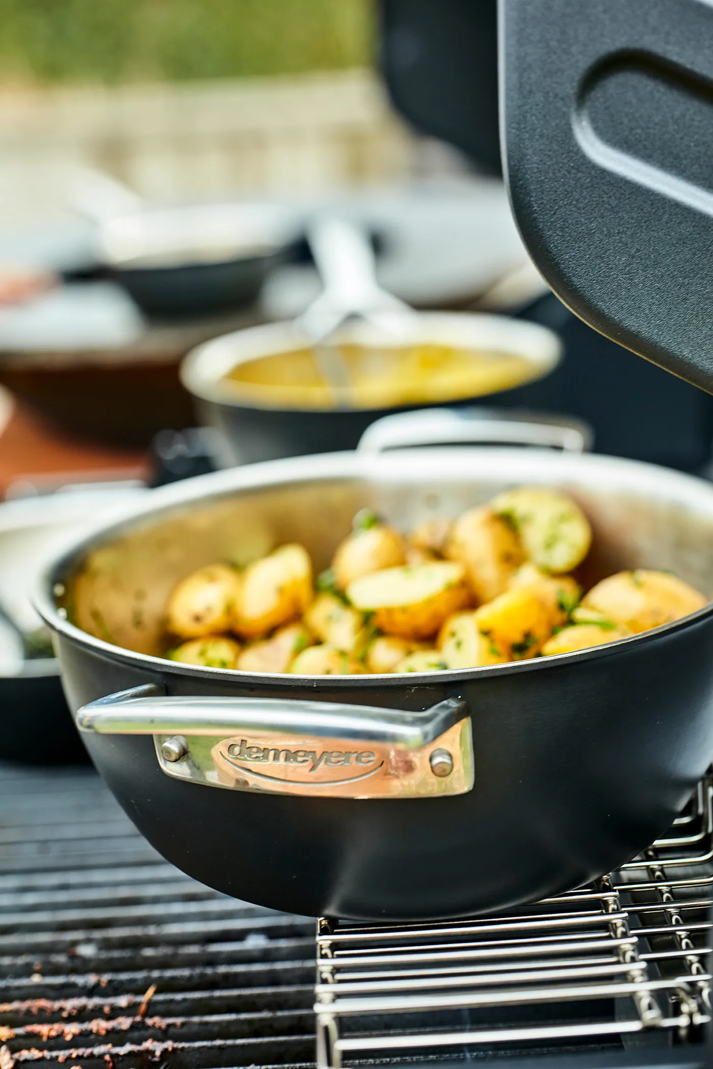 Demeyere Black 5 serving pan stainless steel, 3.25 L Demeyere
