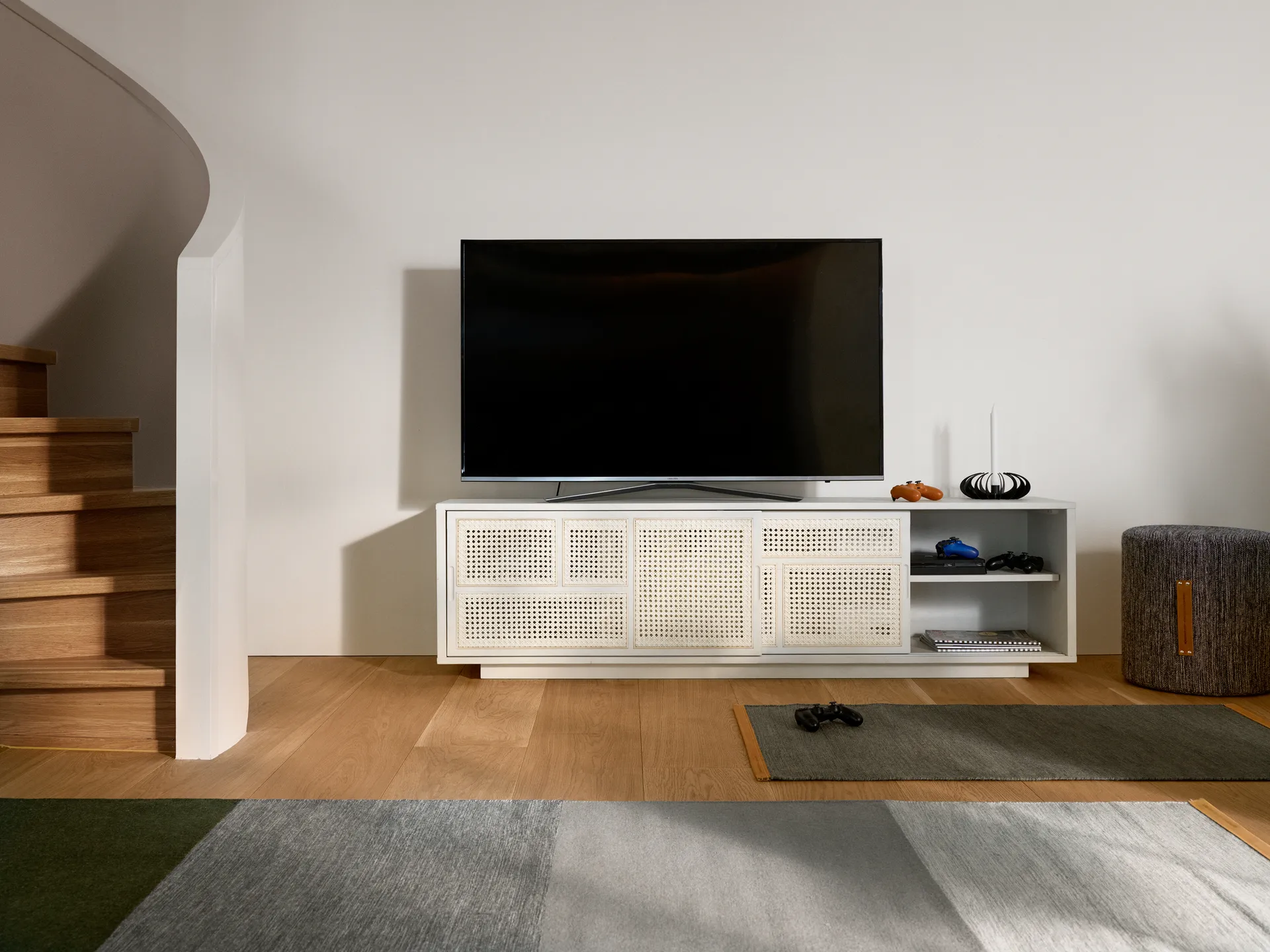 Air side table low, White, rattan Design House Stockholm