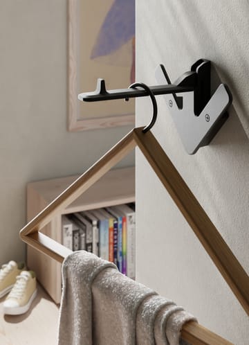 Arrow hanger - black - Design House Stockholm