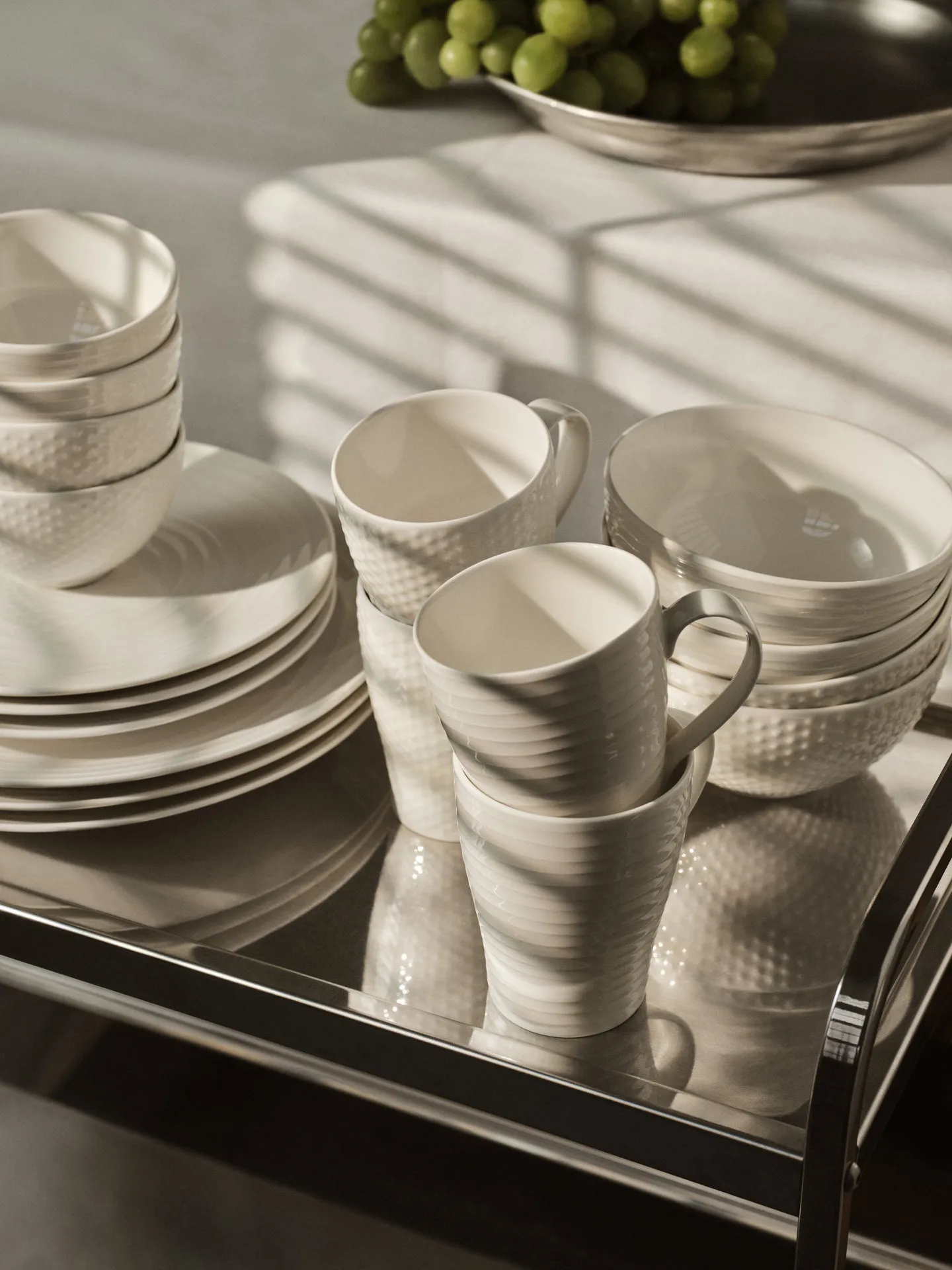 Blond dinner plate 28 cm, stripe white Design House Stockholm