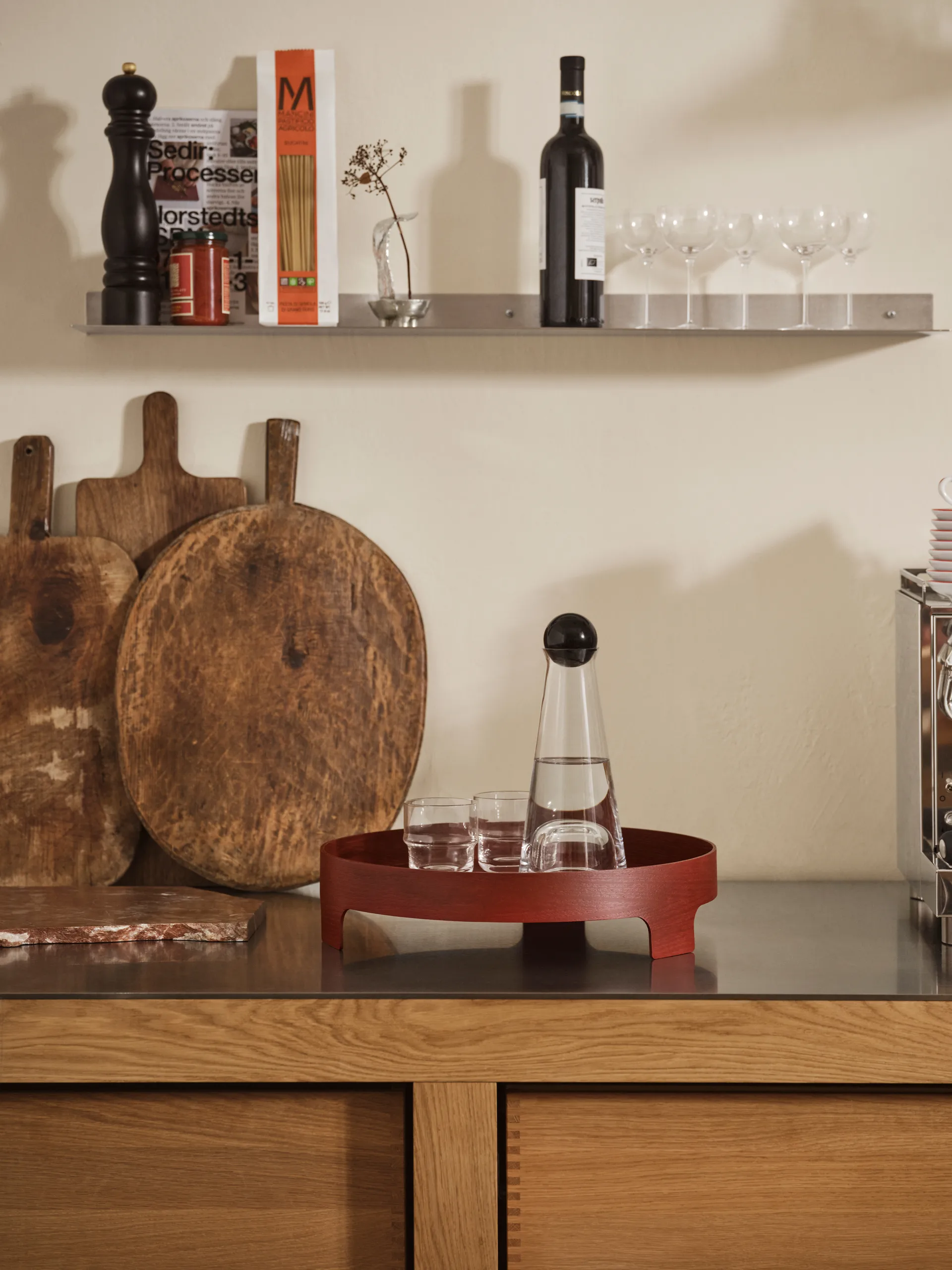 Bridge tray, Red, Ø42 cm Design House Stockholm