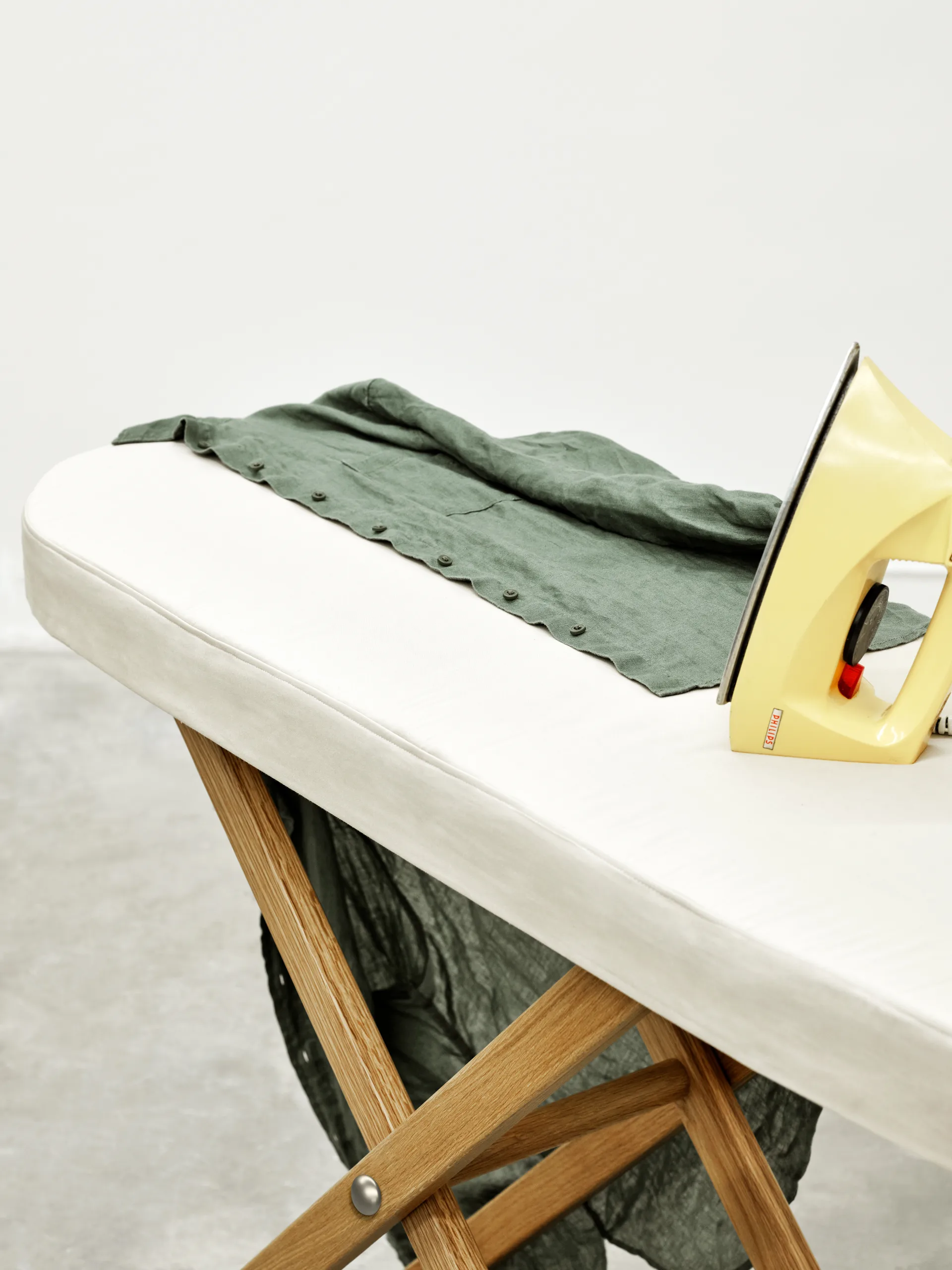 Cinderella table, Oak Design House Stockholm