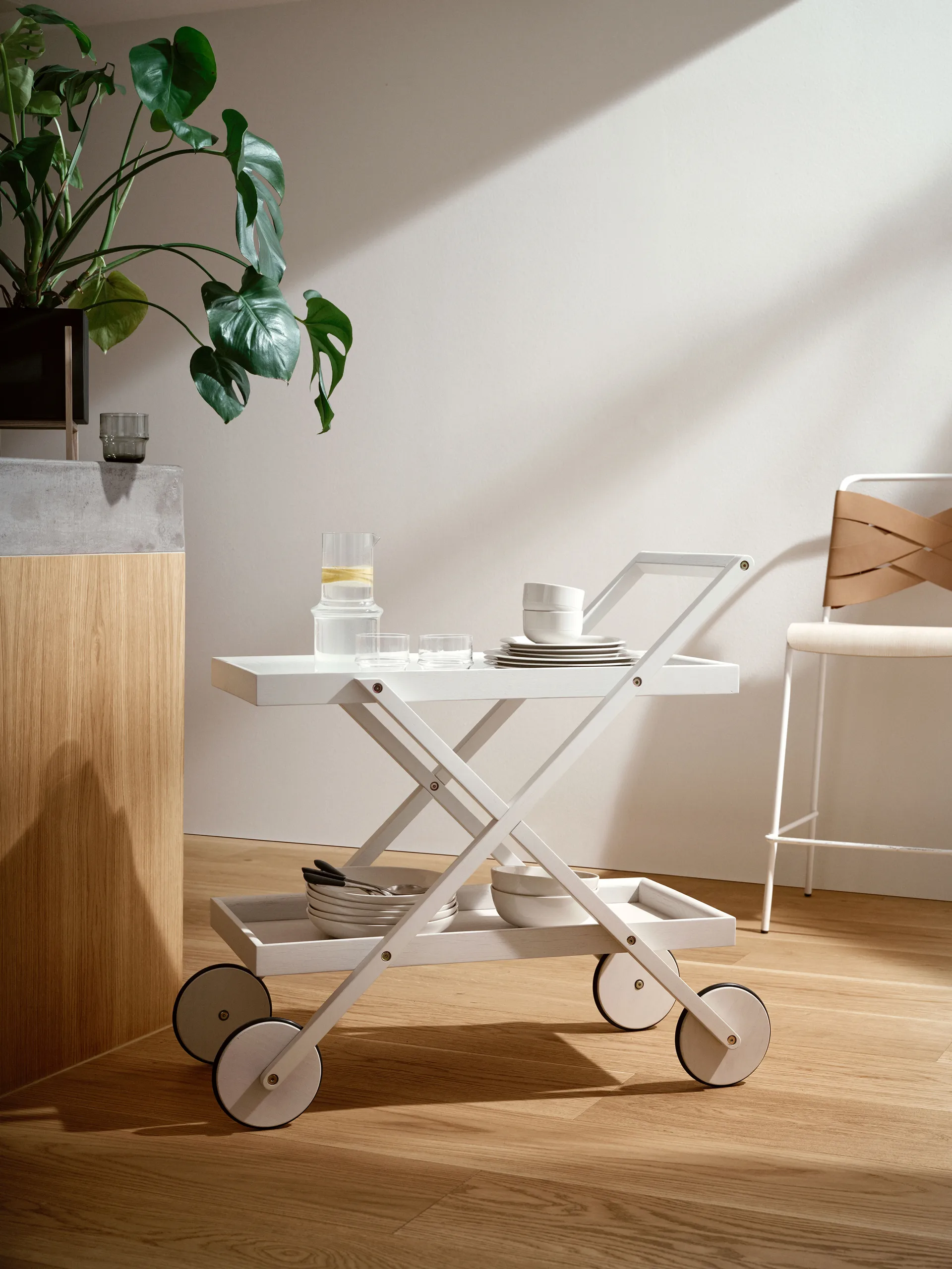 Exit serving trolley, White Design House Stockholm