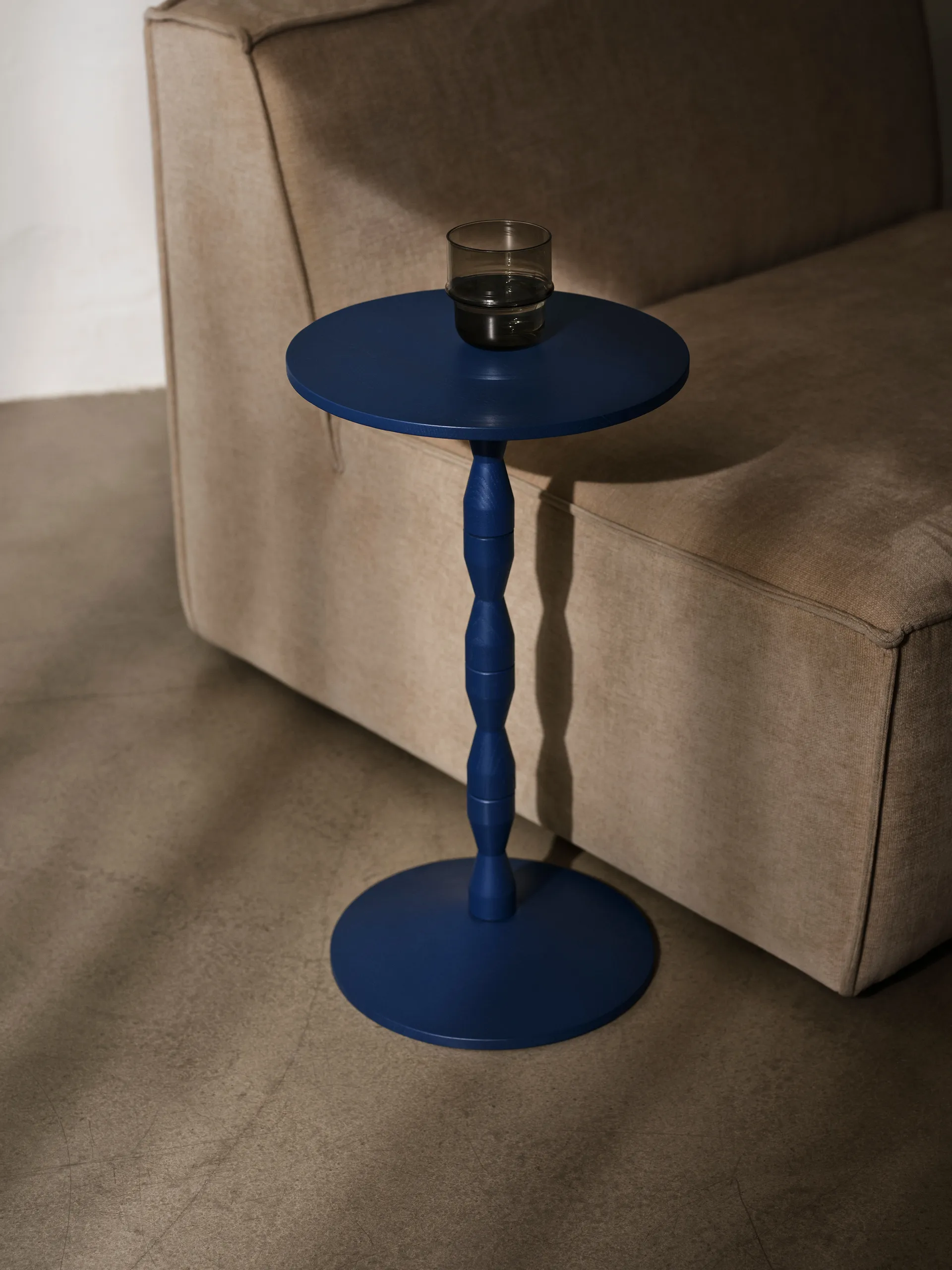 Pedestal table Ø31x67.5 cm, Blue Design House Stockholm