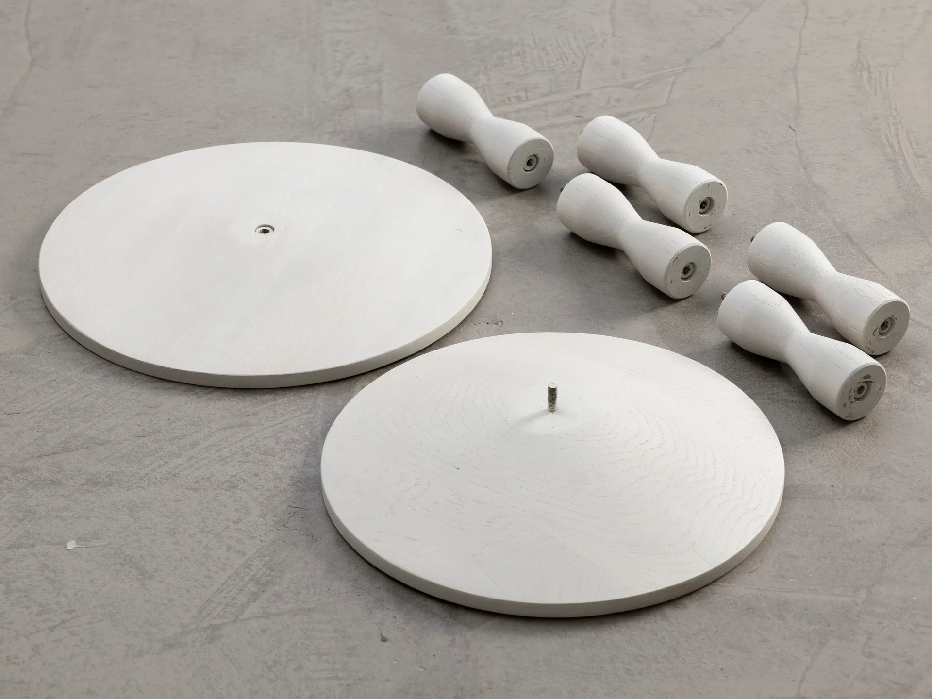 Pedestal table Ø31x67.5 cm, Stained white grey Design House Stockholm