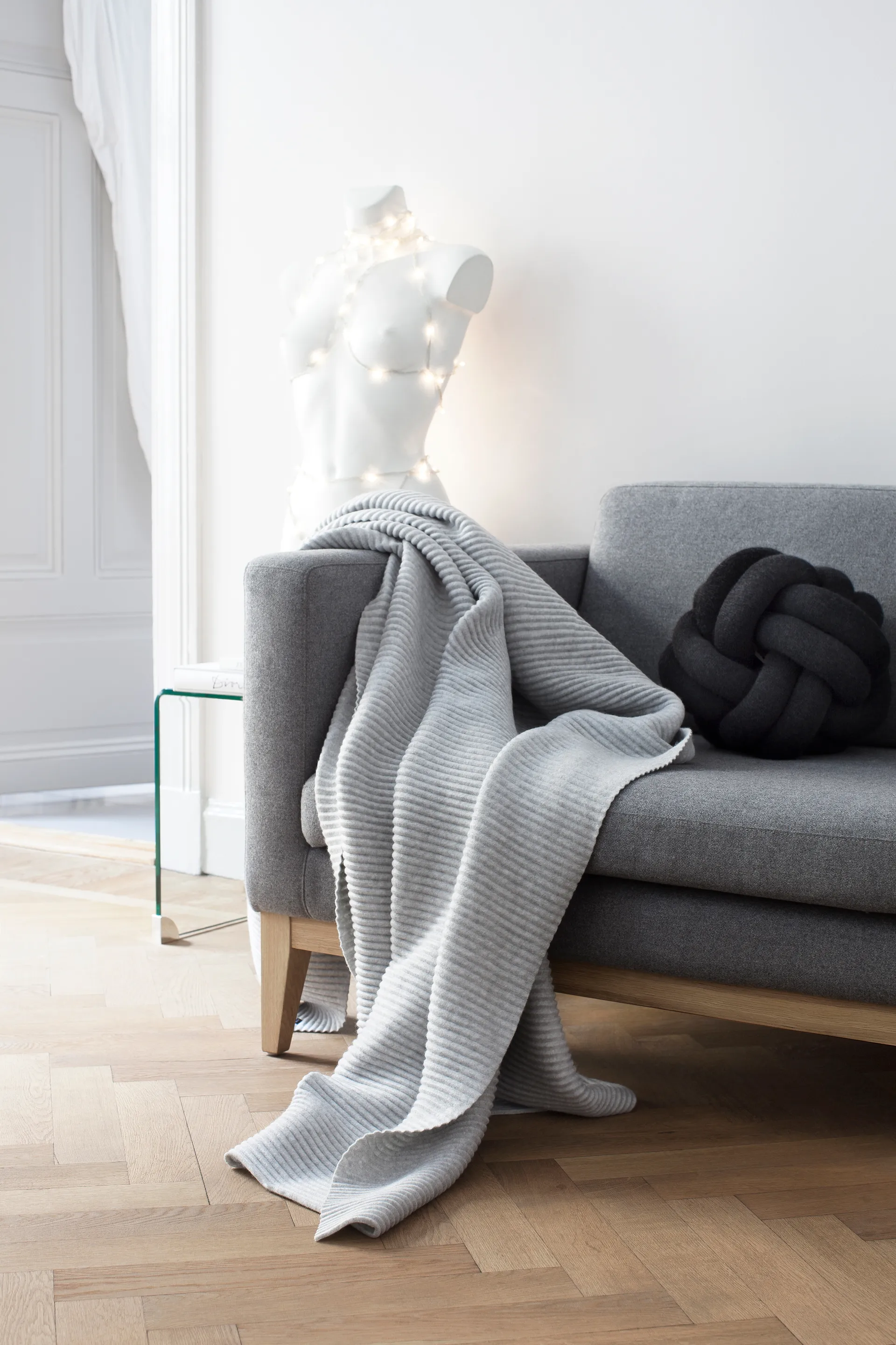 Pleece throw 140x170 cm, Light grey Design House Stockholm