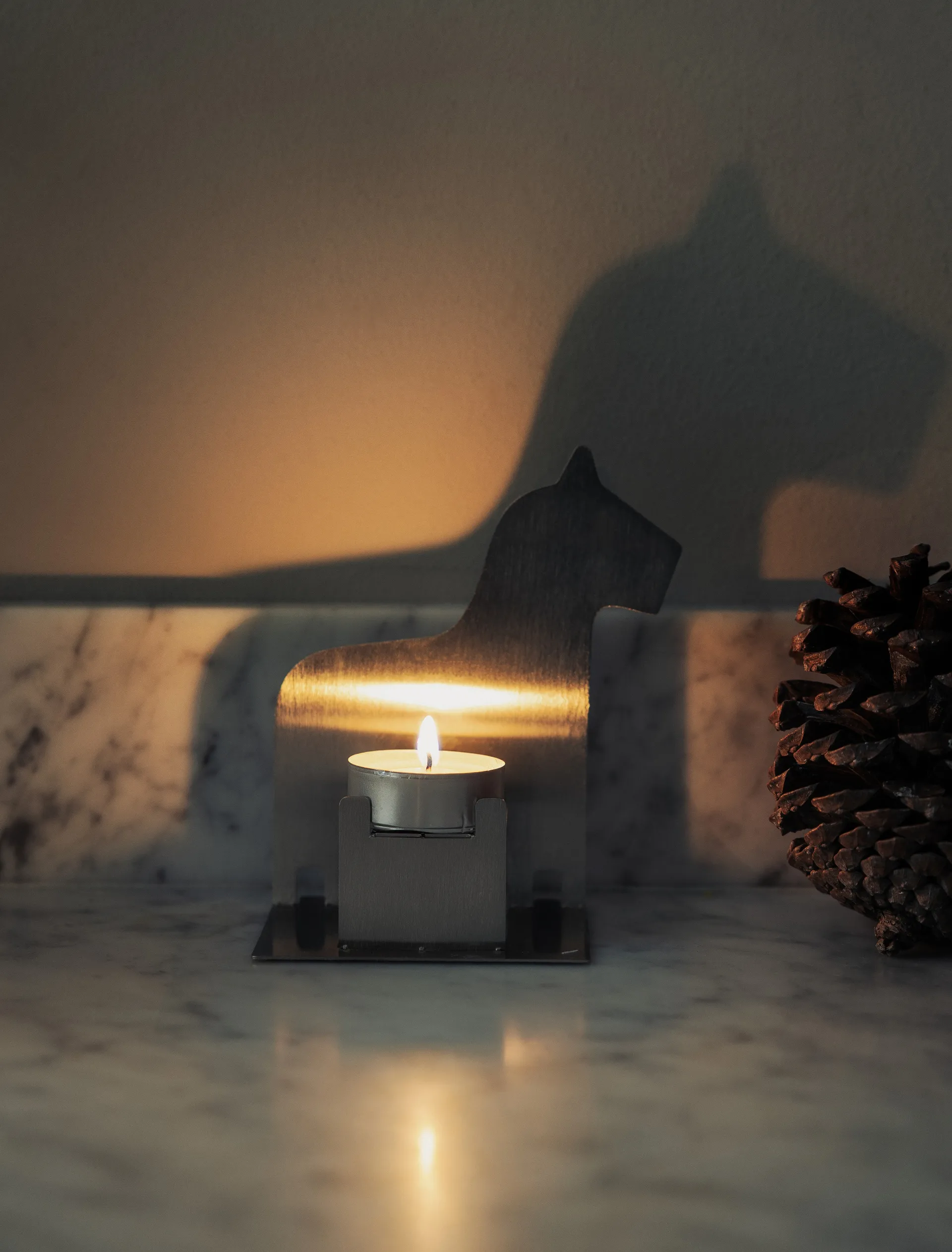 Pop-up tea light holder dala horse, brass Design House Stockholm