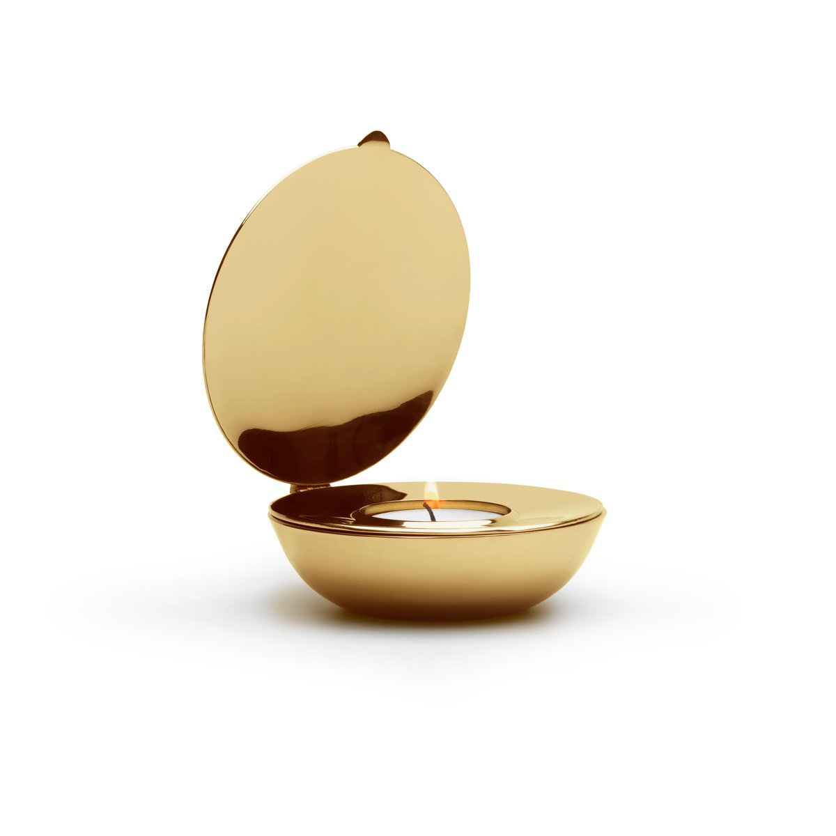 Design House Stockholm Shell votive brass | Scandinavian Design | Tea light holders, lanterns & candle dishes | Gold-coloured