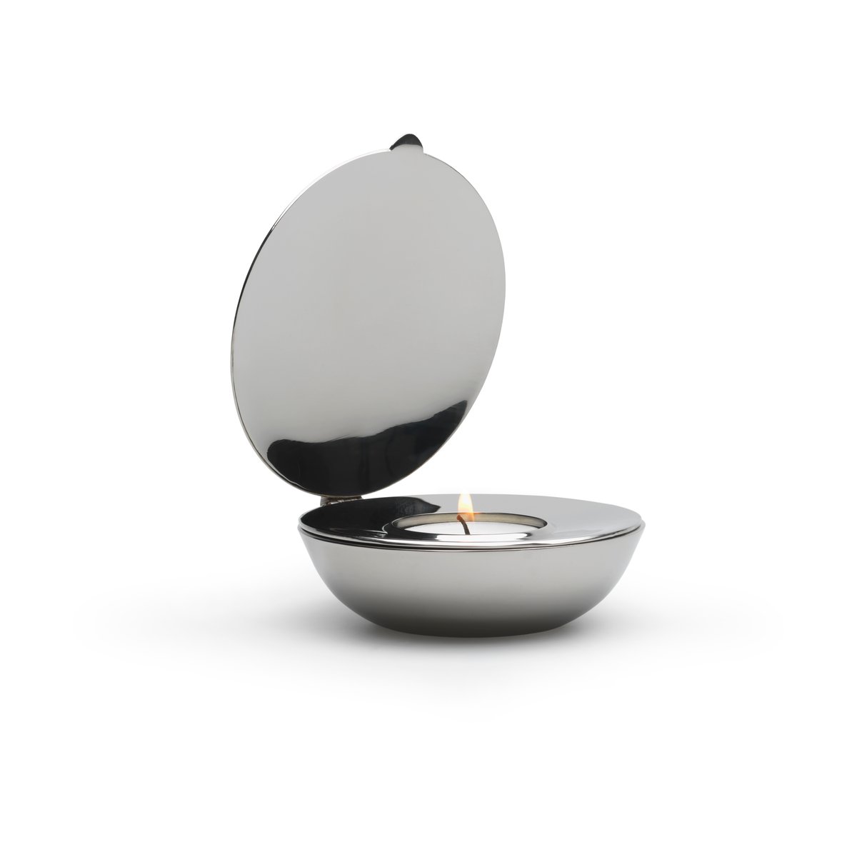 Design House Stockholm Shell votive nickel | Scandinavian Design | Tea light holders, lanterns & candle dishes | Silver-coloured