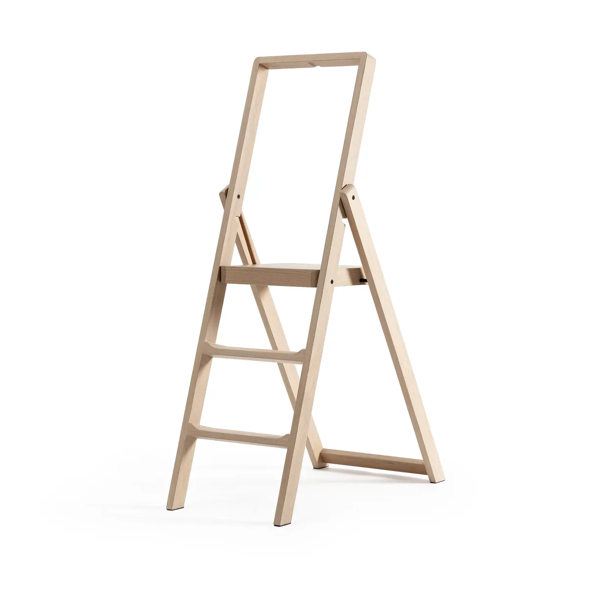 Design House Stockholm Step ladder Light oak | Scandinavian Design | Shelves & shelving systems | Brown
