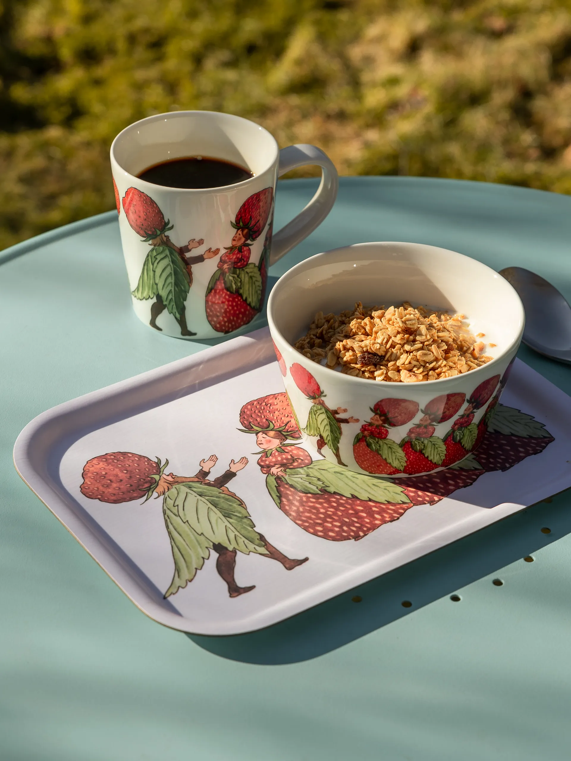 The Strawberry Family tray 20x27 cm, White Design House Stockholm
