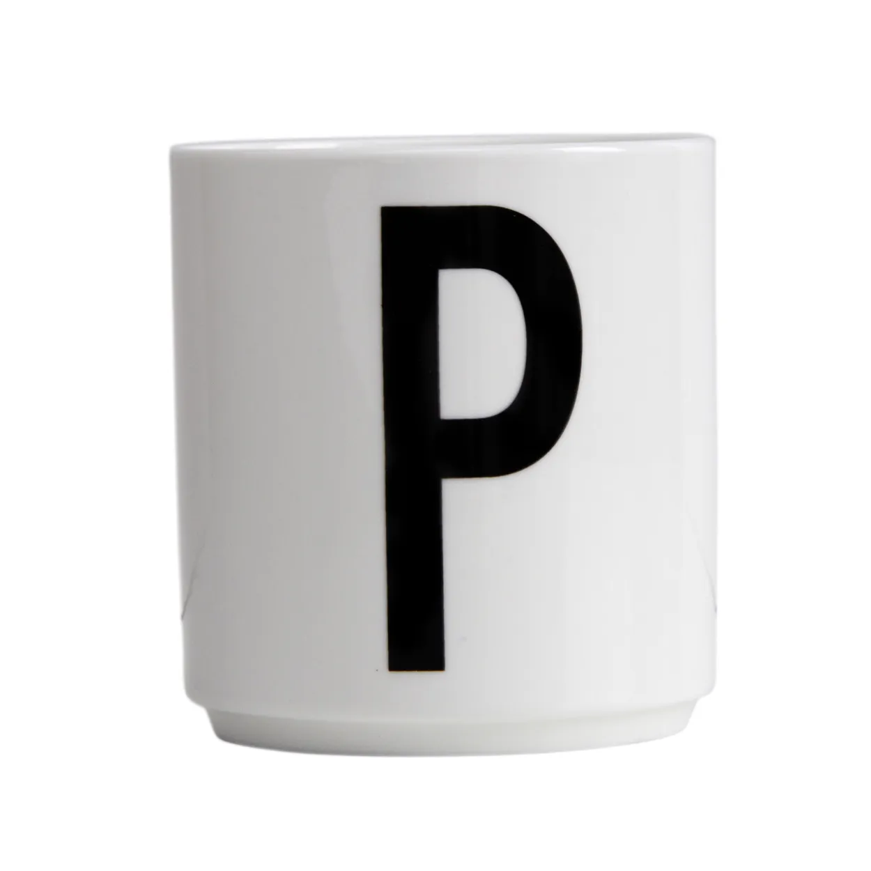 Design Letters cup P | Scandinavian Design | Coffee cups | Black