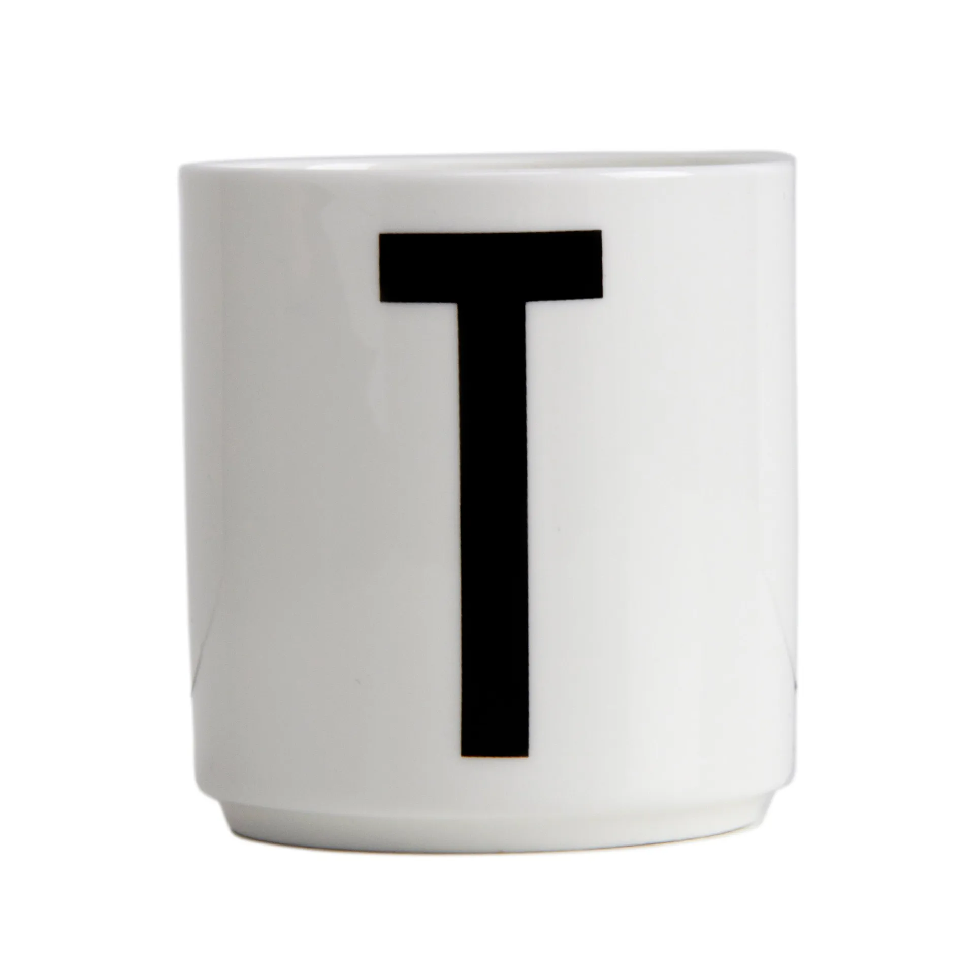 Design Letters cup, T Design Letters