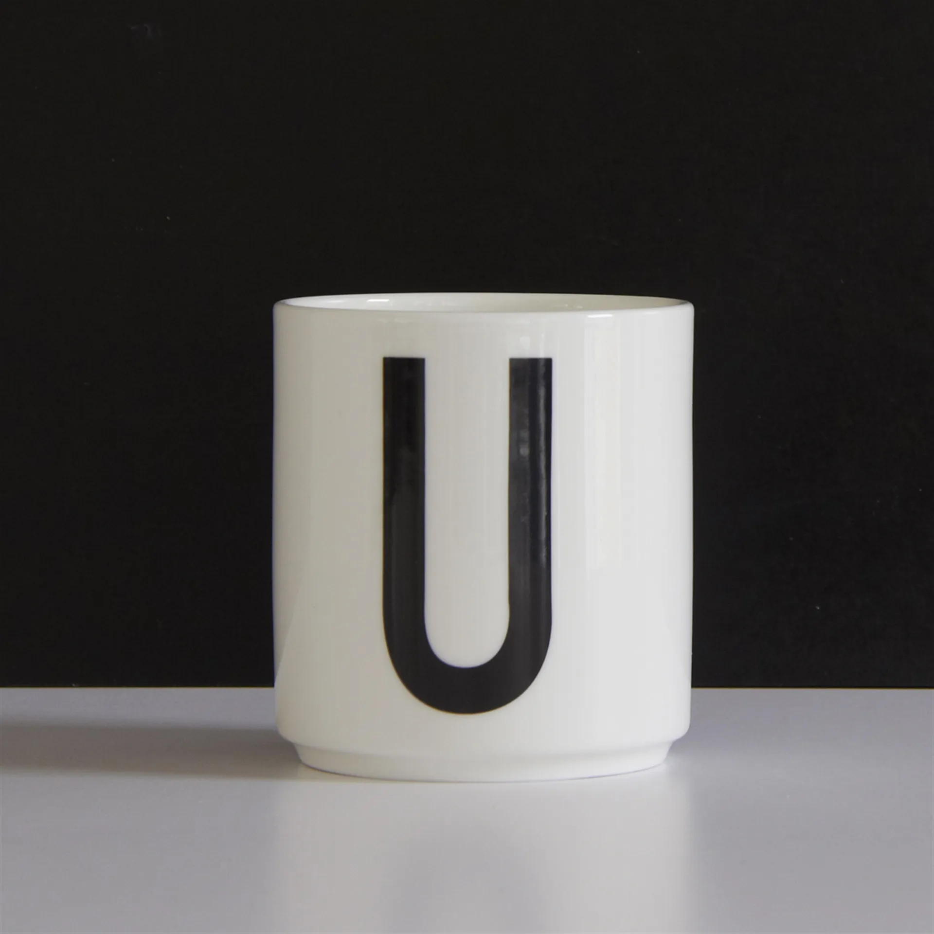 Design Letters cup, U Design Letters