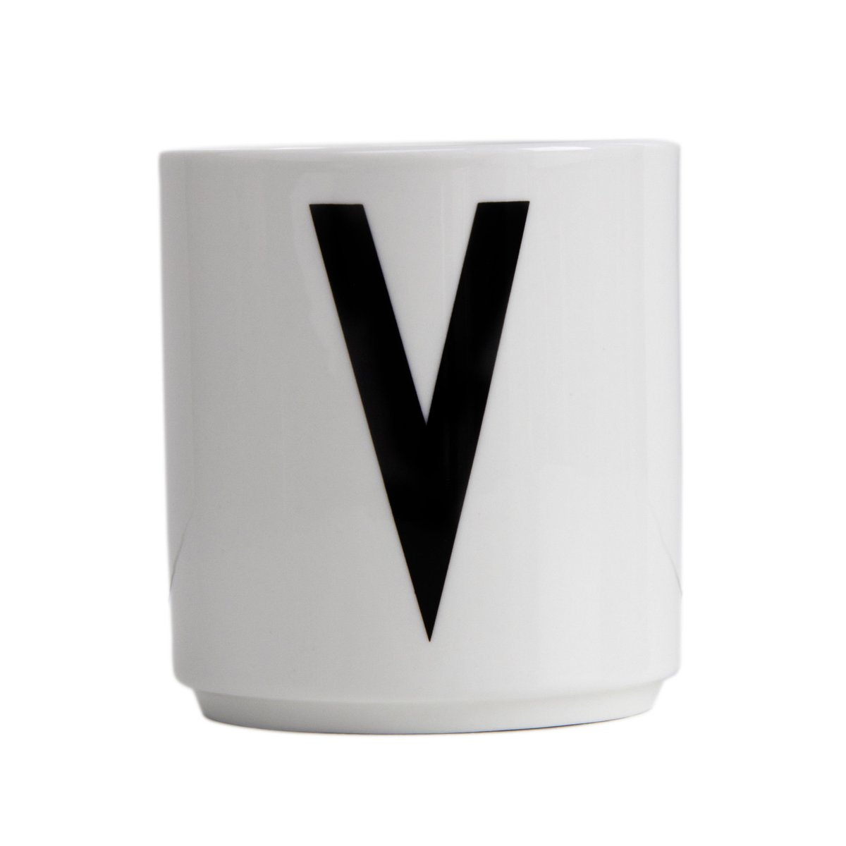 Design Letters cup V | Scandinavian Design | Coffee cups | Black