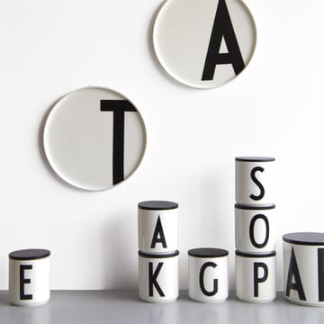 Design Letters cup - W - Design Letters