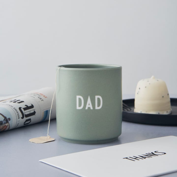 Design Letters favourite cup 25 cl, Dad/Love-green Design Letters