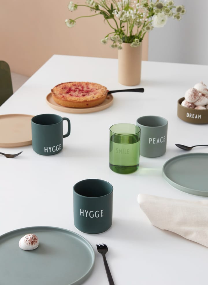 Design Letters favourite cup with handle 25 cl - Hygge-dark green - Design Letters