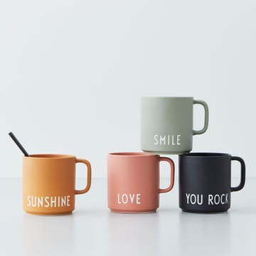 Design Letters favourite cup with handle 25 cl - sunshine - Design Letters