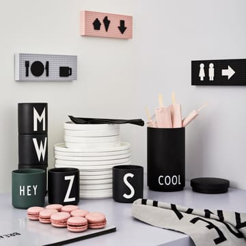 Design Letters Signal icons - Black - Design Letters