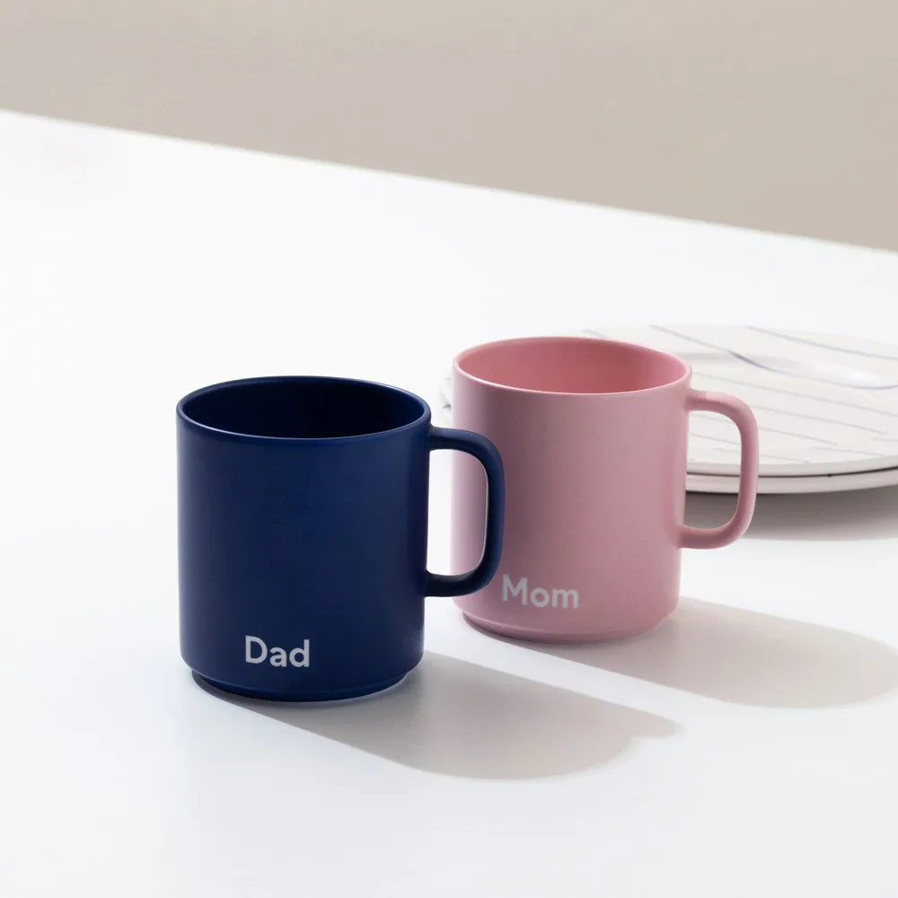 Design Letters VIP favourite cup with handle 25 cl, Dad Design Letters