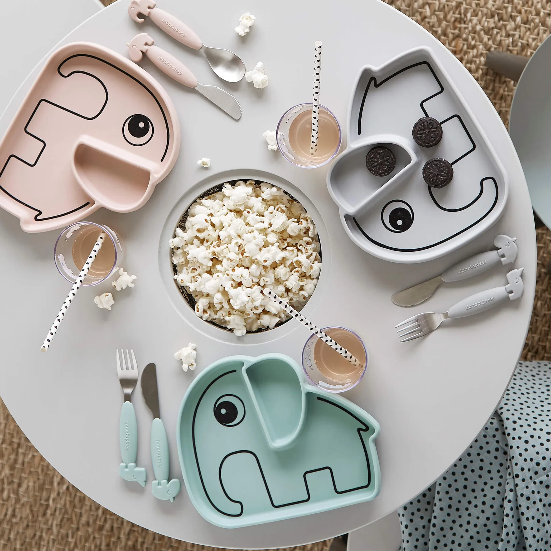 Elphee Stick&Stay children's plate 17x20 cm, Powder Done by deer