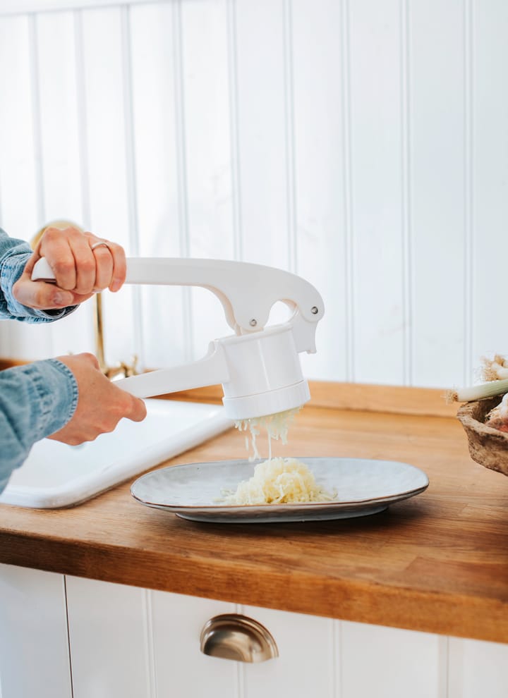Posey potato press, White Dorre