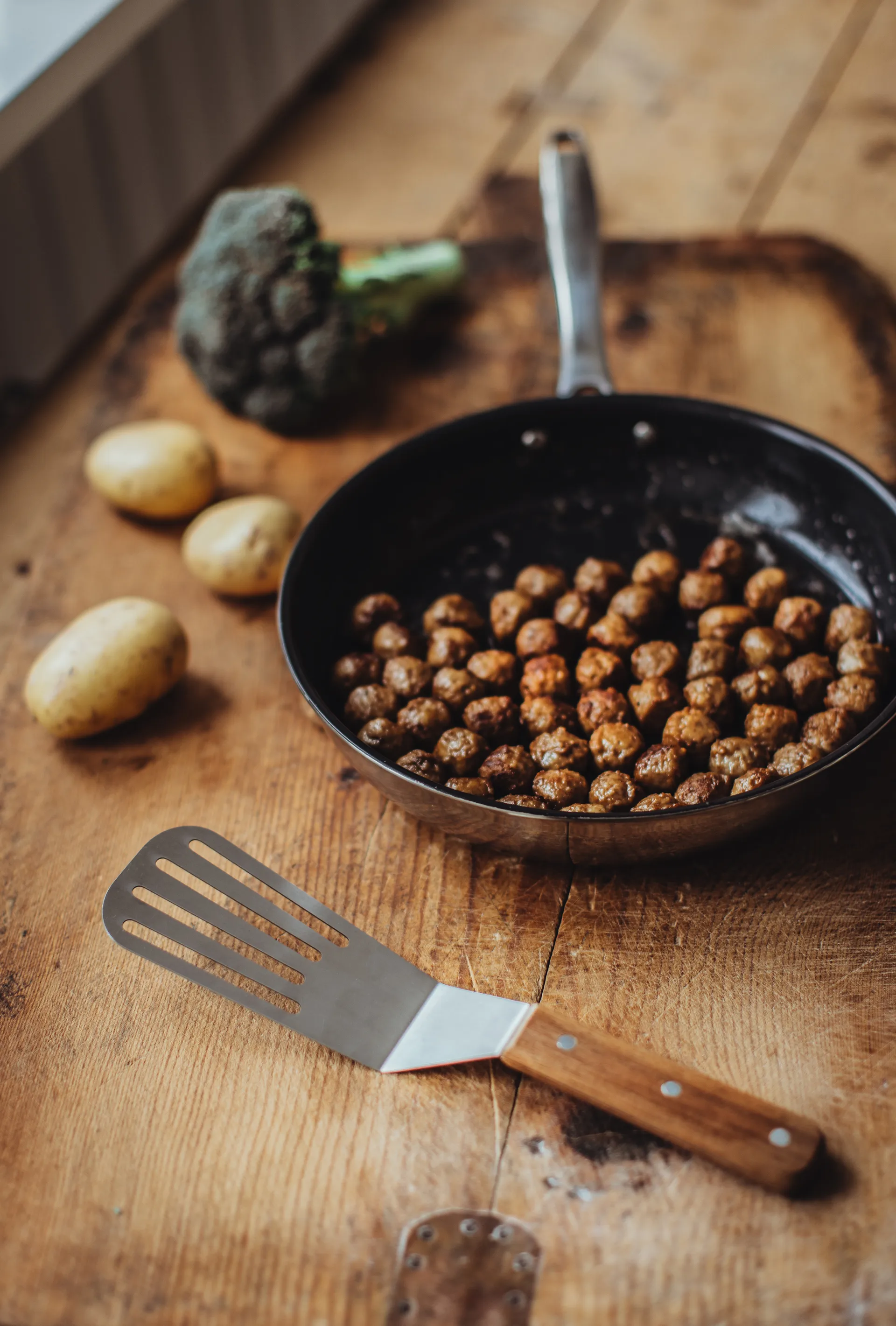 Trivence ceramic-coated frying pan, Stainless steel, Ø28 cm Dorre