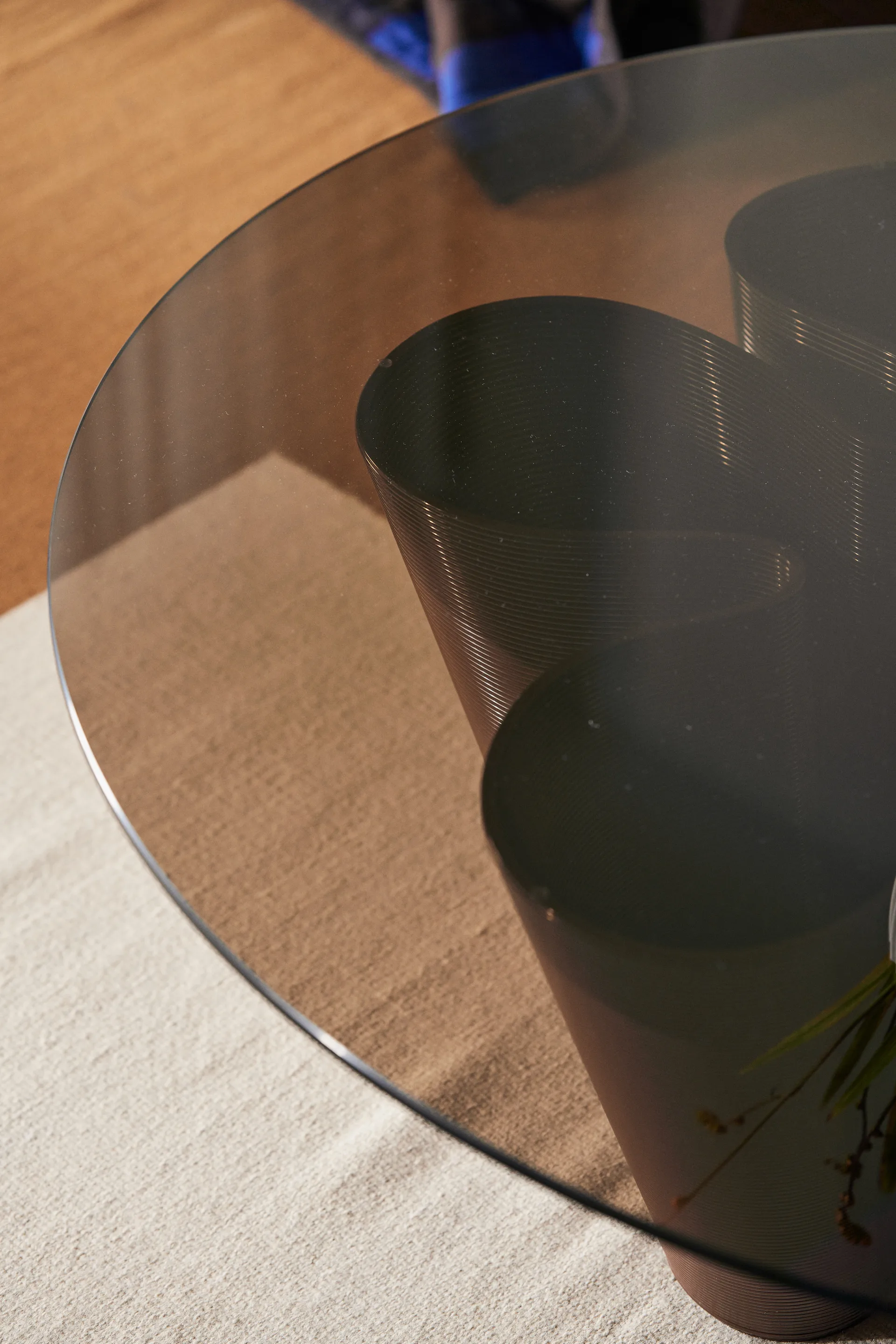 Anemone coffee table Ø110 cm, Chocolate Ekbacken Studios