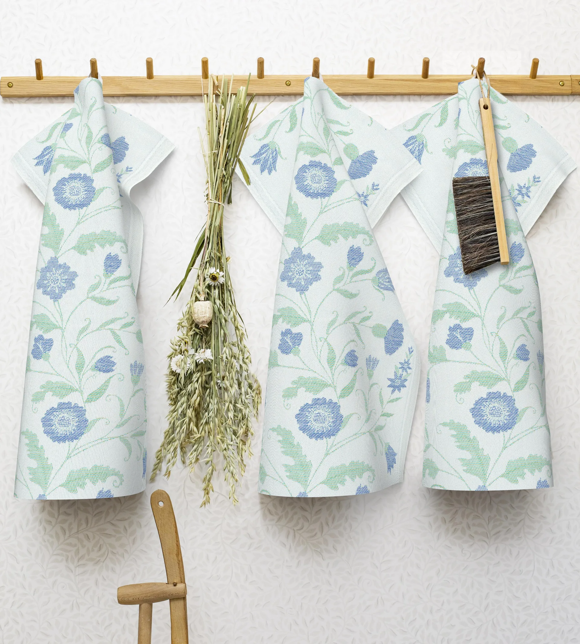 Blue flower kitchen towel, 35x50 cm Ekelund Linneväveri