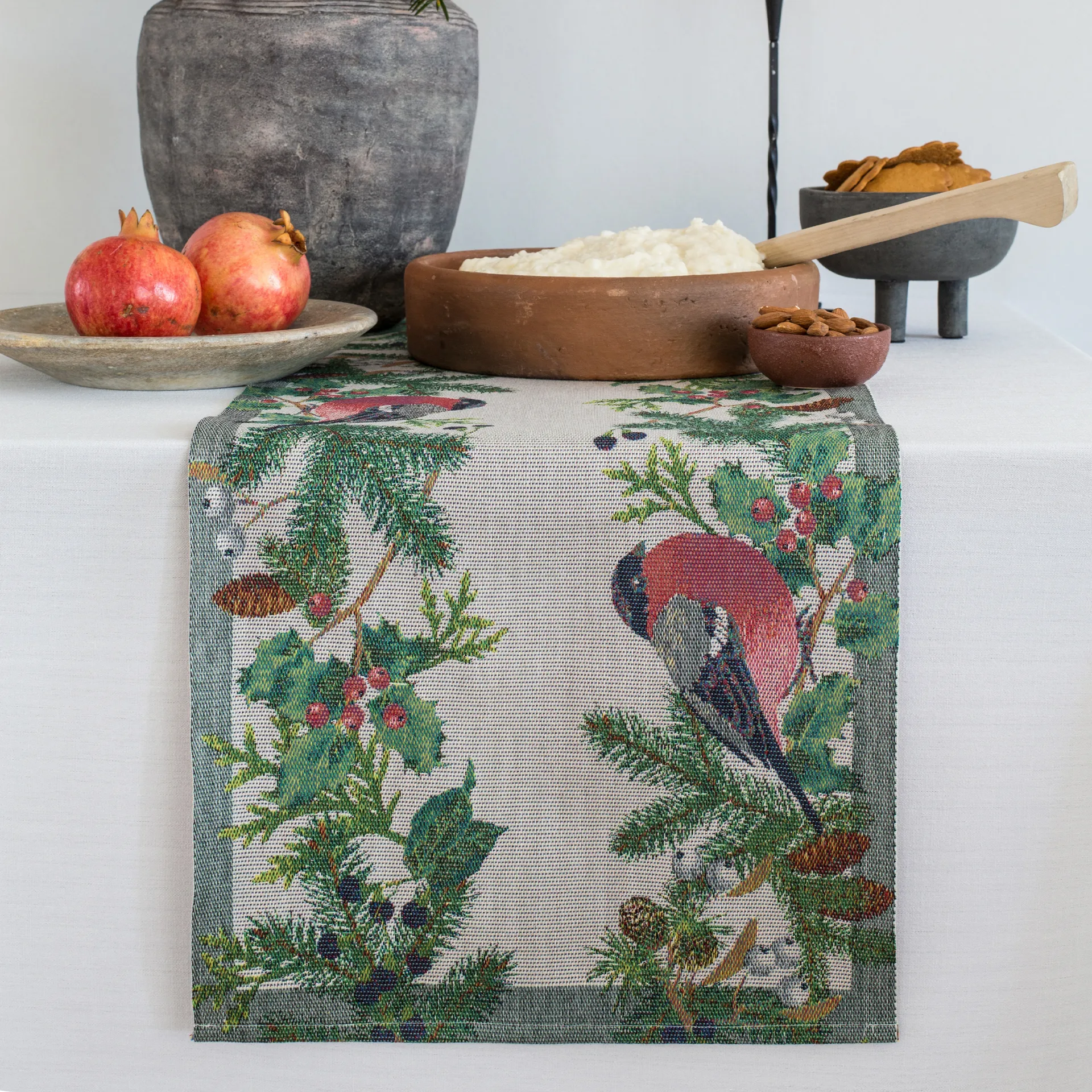 Domherre table runner 35x120 cm, multi Ekelund Linneväveri