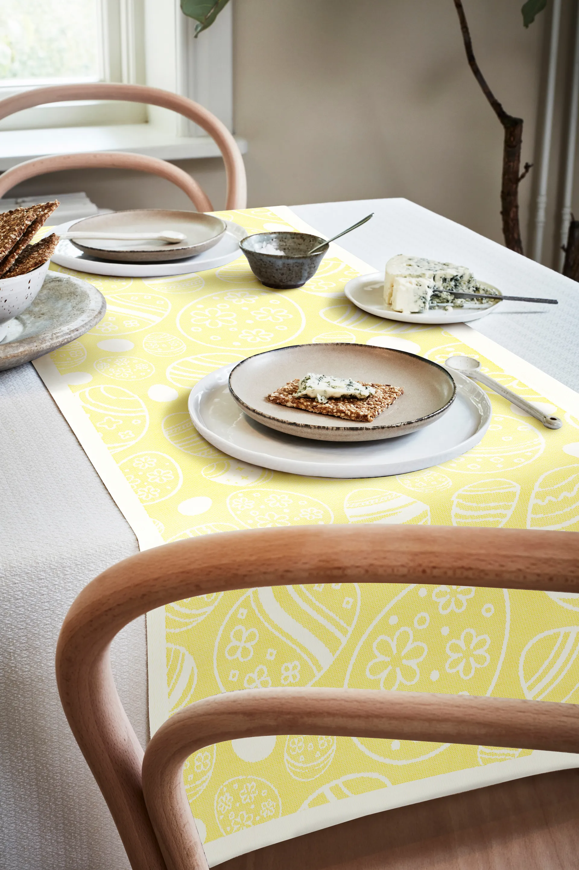 Easter Egg table runner 35x120 cm, Yellow Ekelund Linneväveri