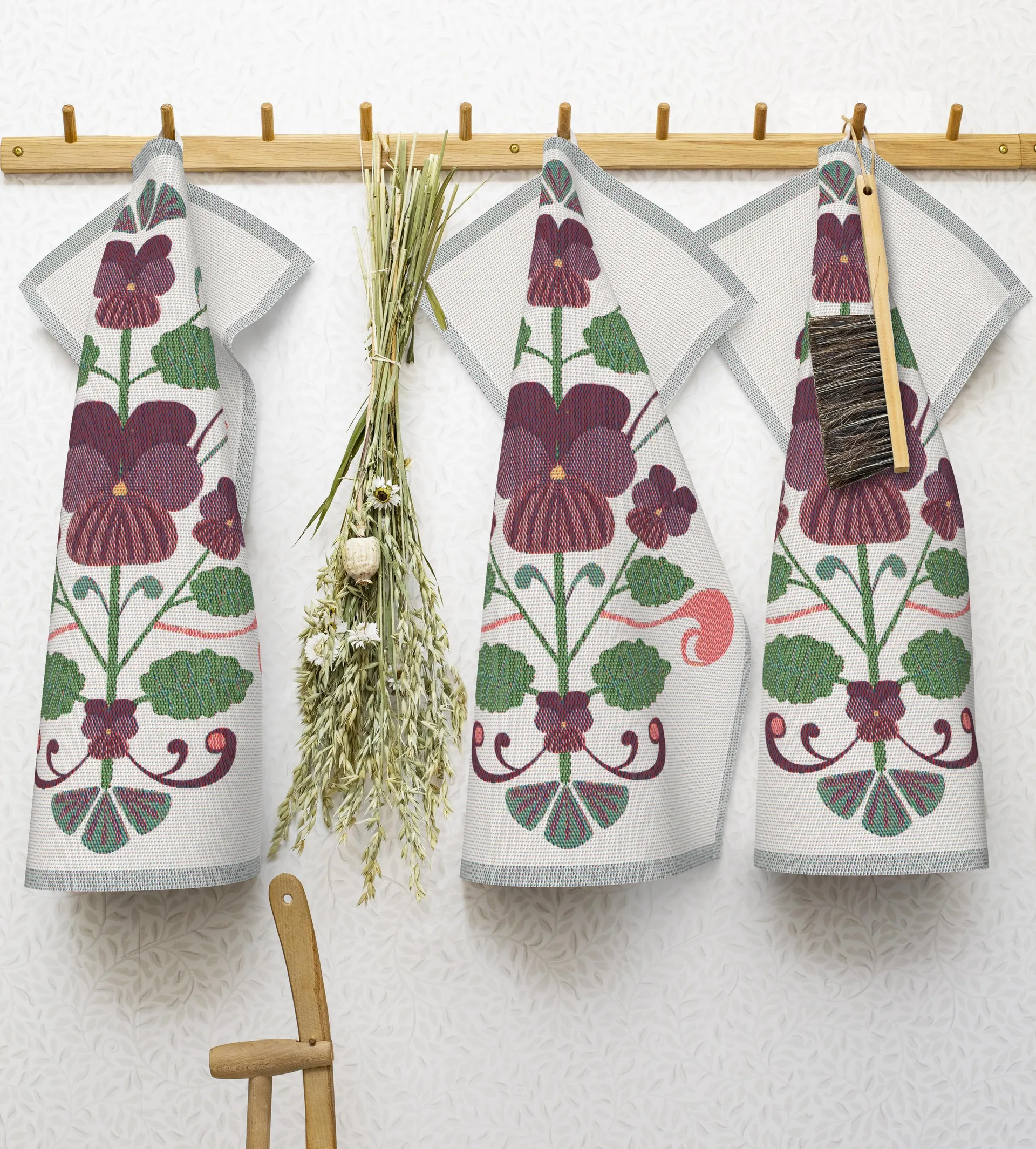 Lindas viol kitchen towel 40x60 cm, Purple-grey Ekelund Linneväveri